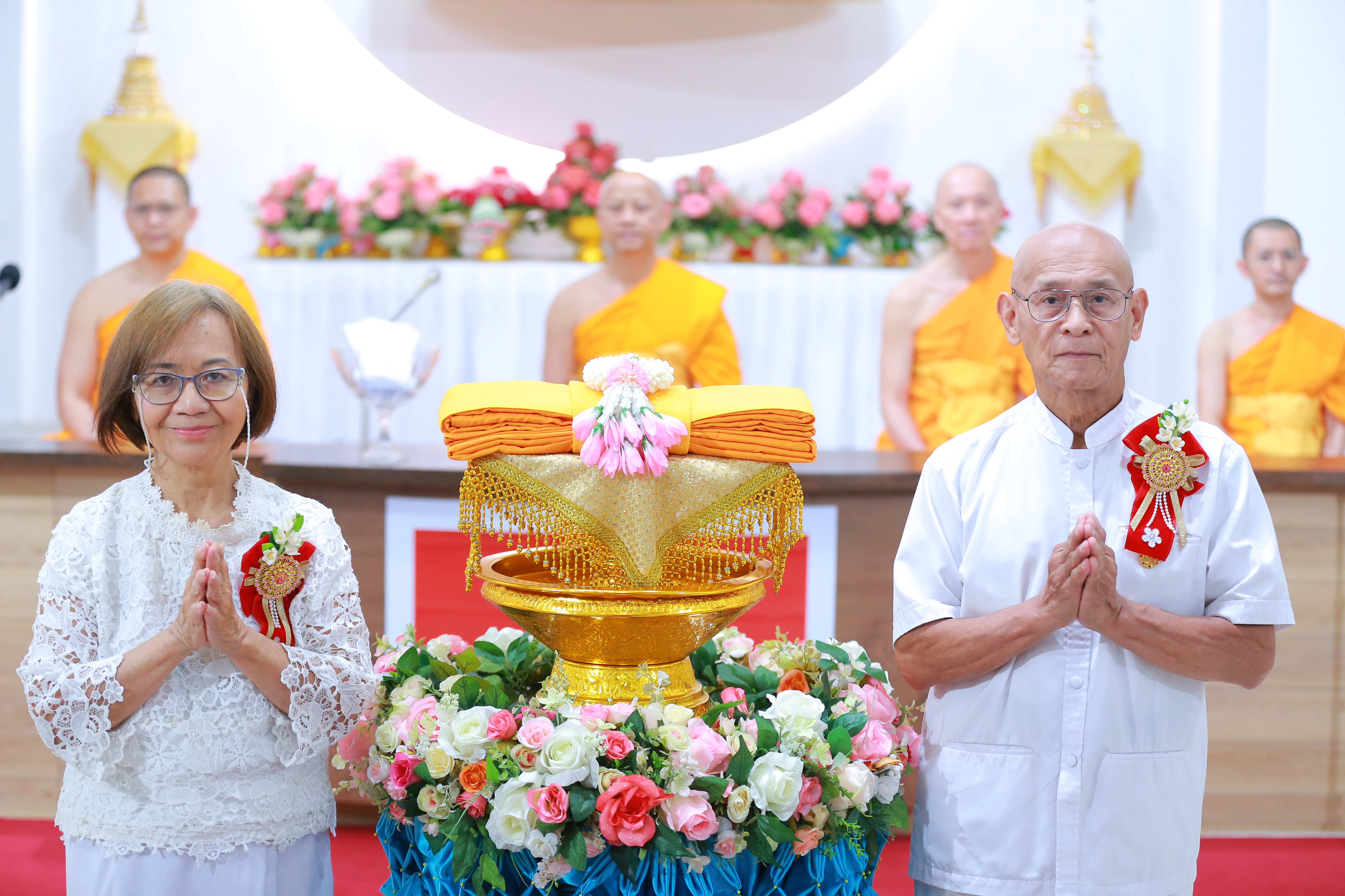 วัดพระธรรมกายซีแอตเติล จัดงานบุญบูชาข้าวพระ