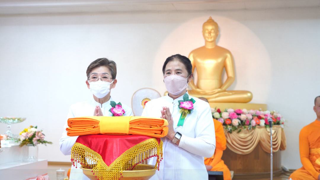 พิธีทอดผ้าป่ากองบุญขยายวิชชาธรรมกาย ครั้งที่ 216