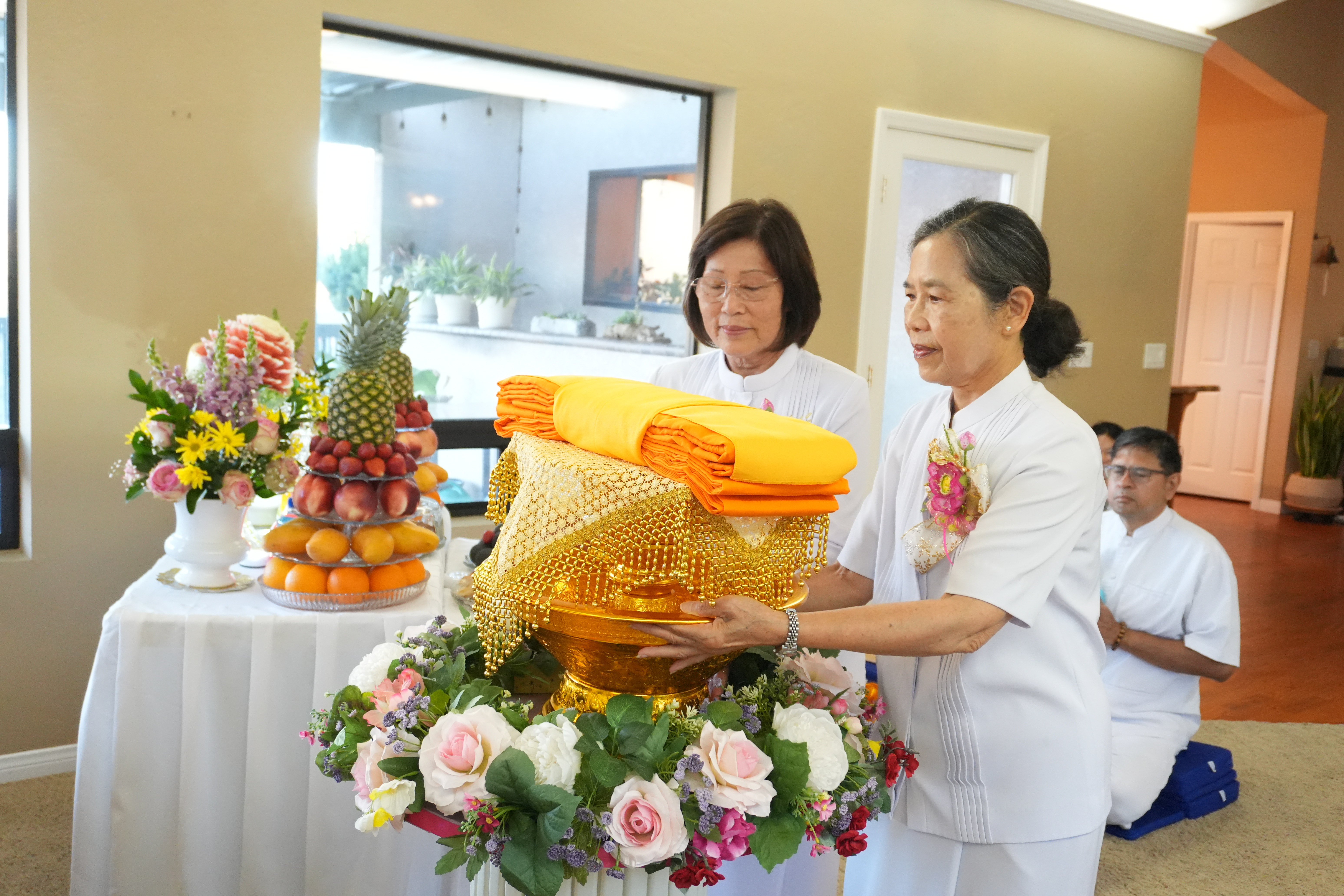 วัดพระภาวนาซานดิเอโก จัดงานบุญบูชาข้าวพระ