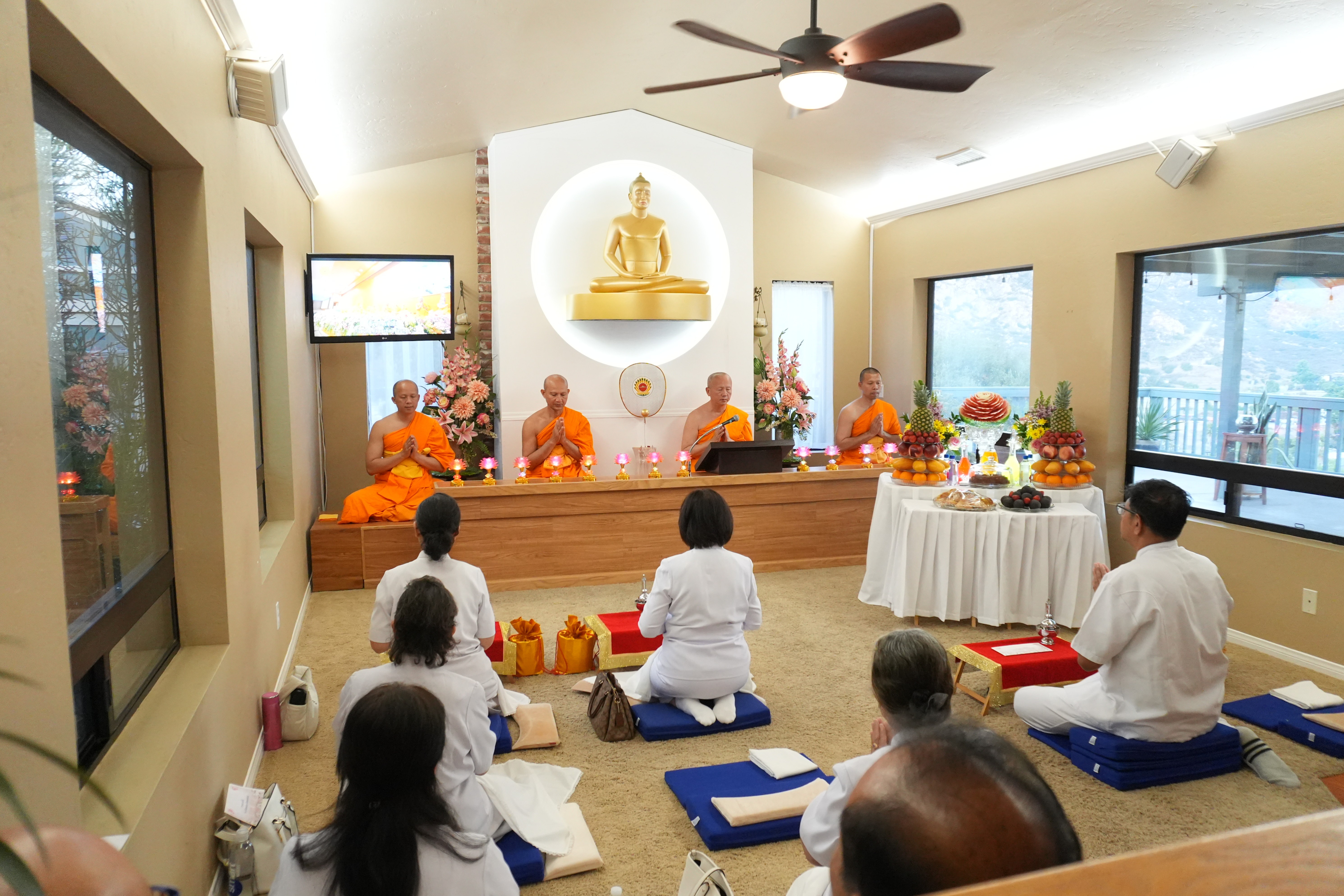 วัดพระภาวนาซานดิเอโก จัดงานบุญบูชาข้าวพระ