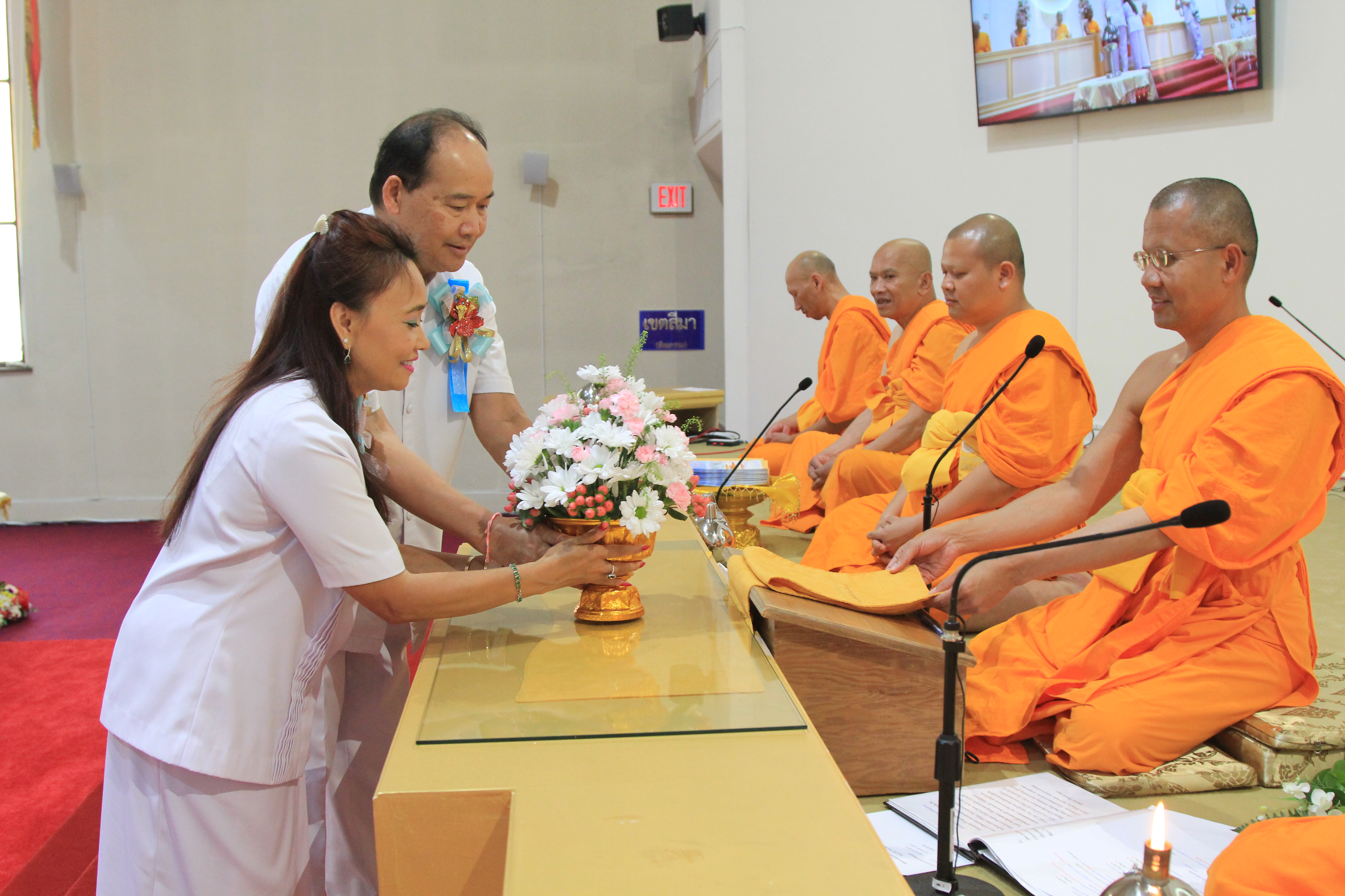 วัดพระธรรมกายออเรกอน จัดงานบุญบูชาข้าวพระ