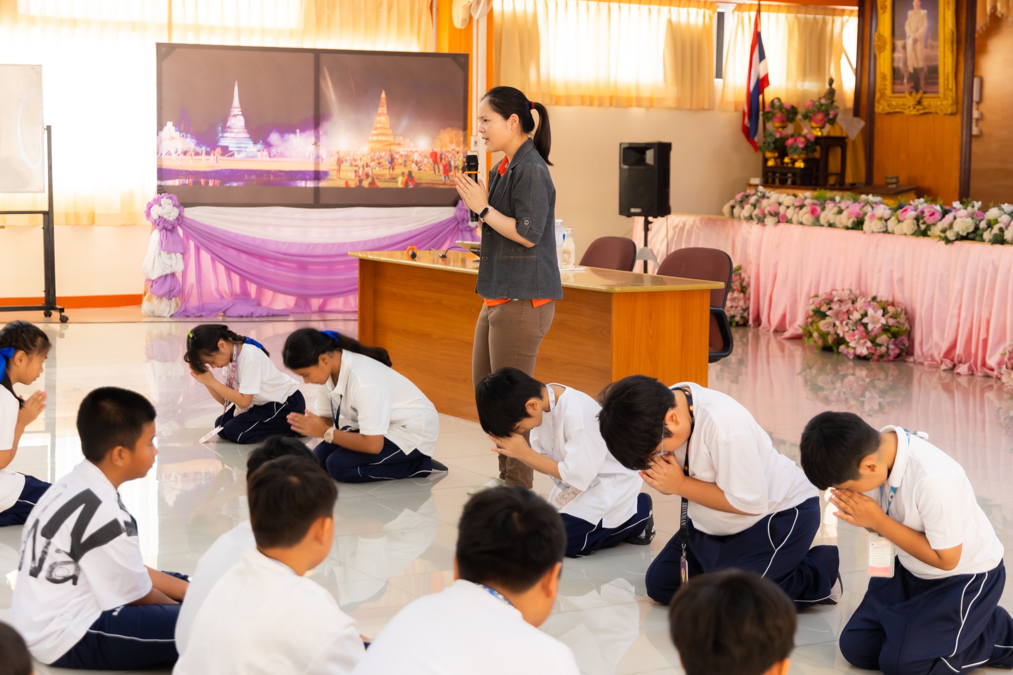 โรงเรียนเอกอโยธยา จัดโครงการอบรมคุณธรรมจริยธรรม แก่นักเรียน