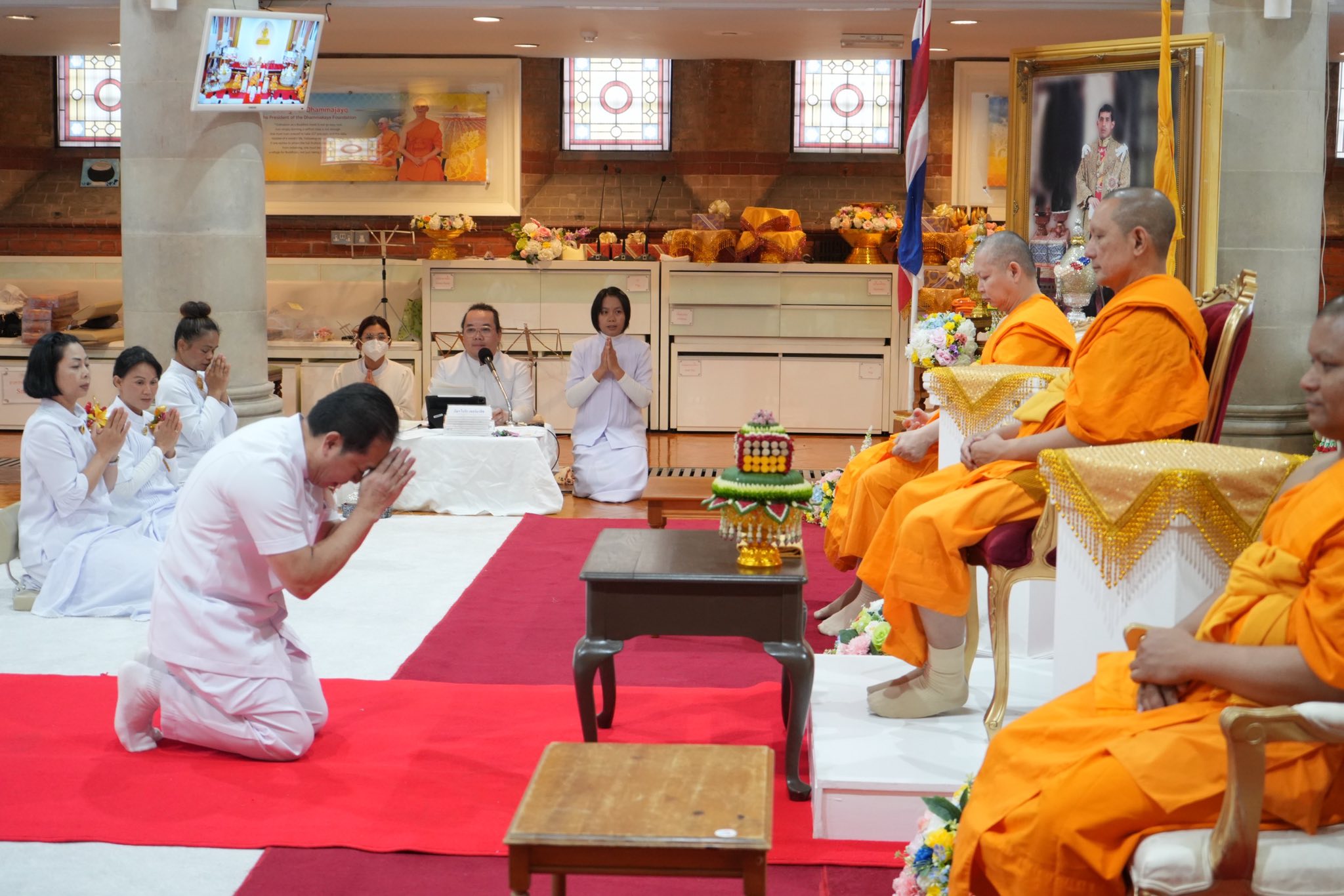 วัดพระธรรมกายลอนดอน จัดงานบุญบูชาข้าวพระ
