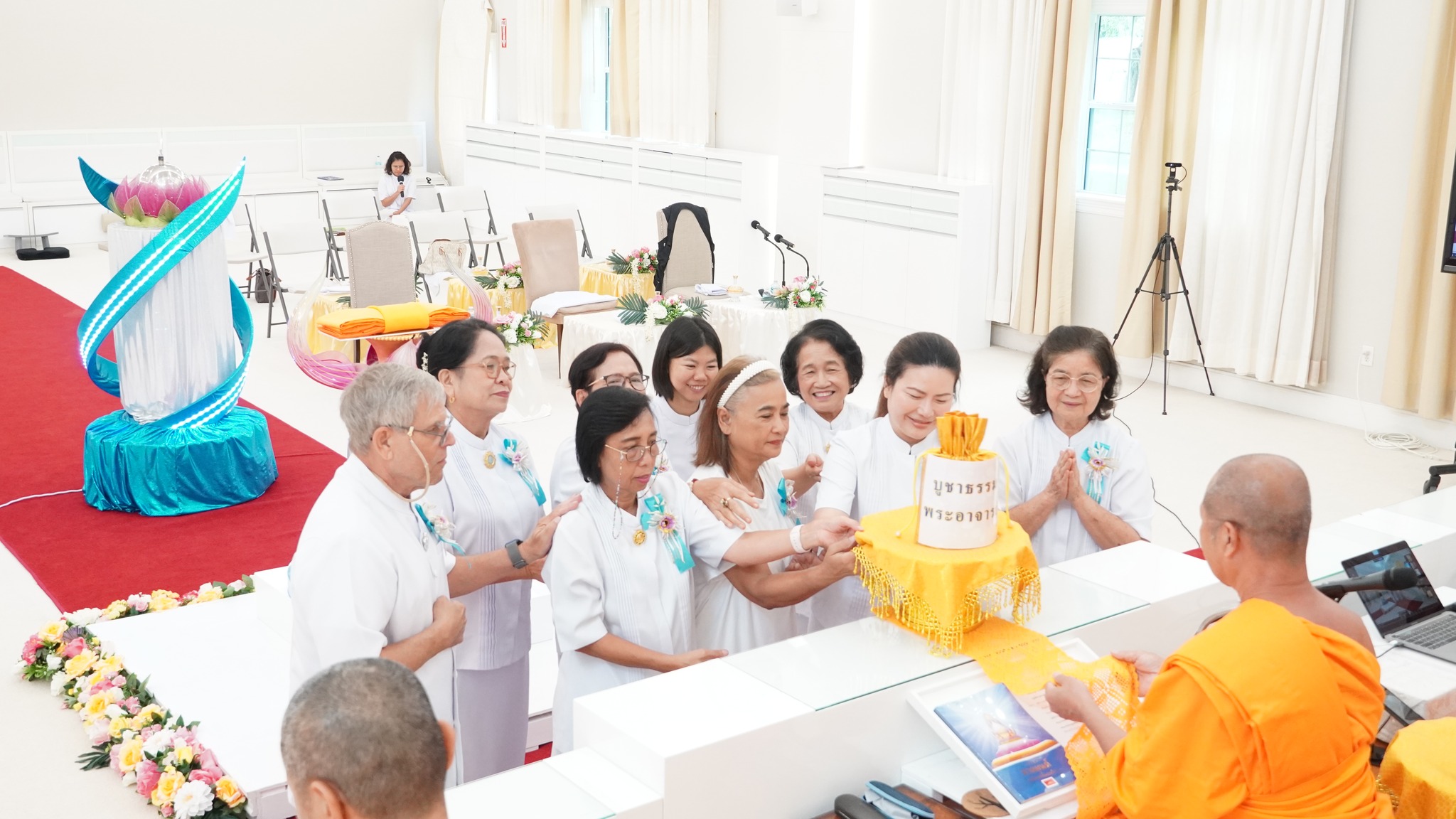 วัดพระธรรมกายฟลอริดา จัดงานบุญวันอาทิตย์