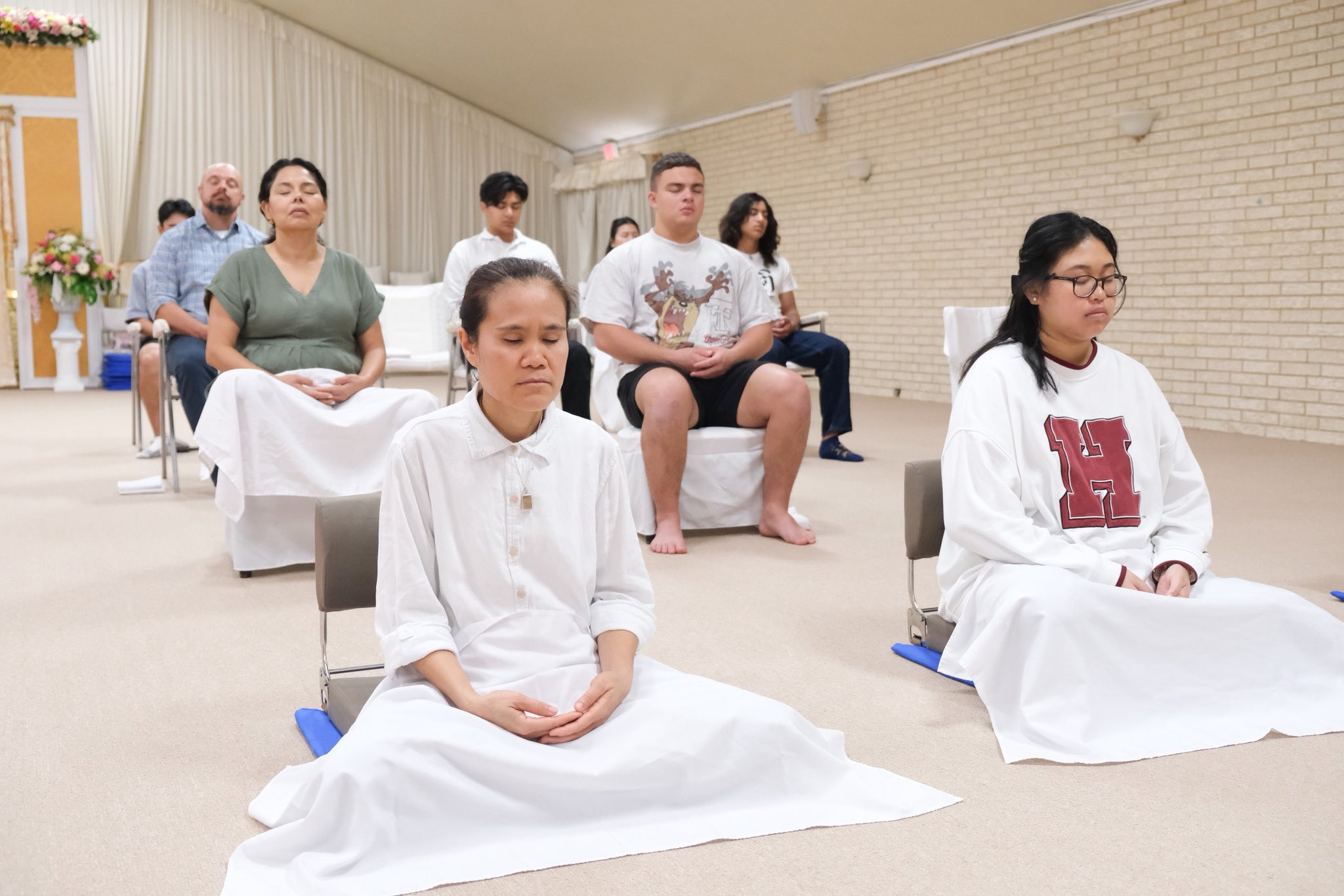 วัดพระธรรมกายเท็กซัส จัดคลาสสมาธิแก่ชาวท้องถิ่น