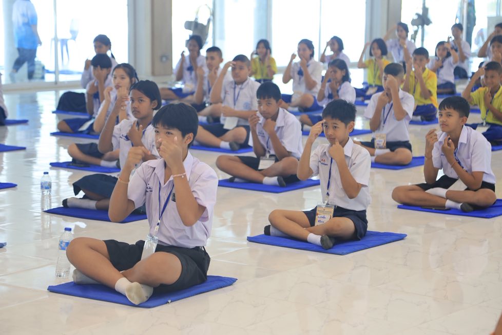 ปฐมนิเทศโครงการประกวดนักเรียนมารยาทงามสืบสานวัฒนธรรมชาวพุทธ ณ ศูนย์ปฏิบัติธรรมภาคใต้