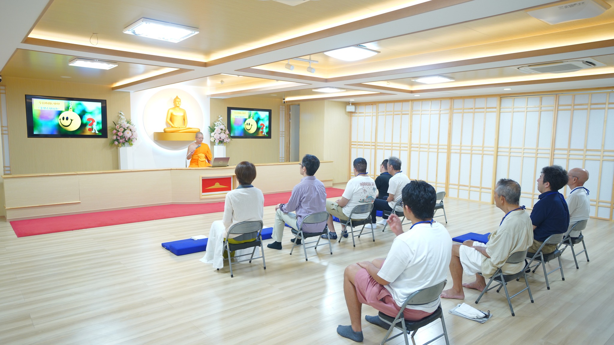 วัดพระธรรมกายโอซาก้า จัดปฏิบัติธรรมชาวญี่ปุ่น