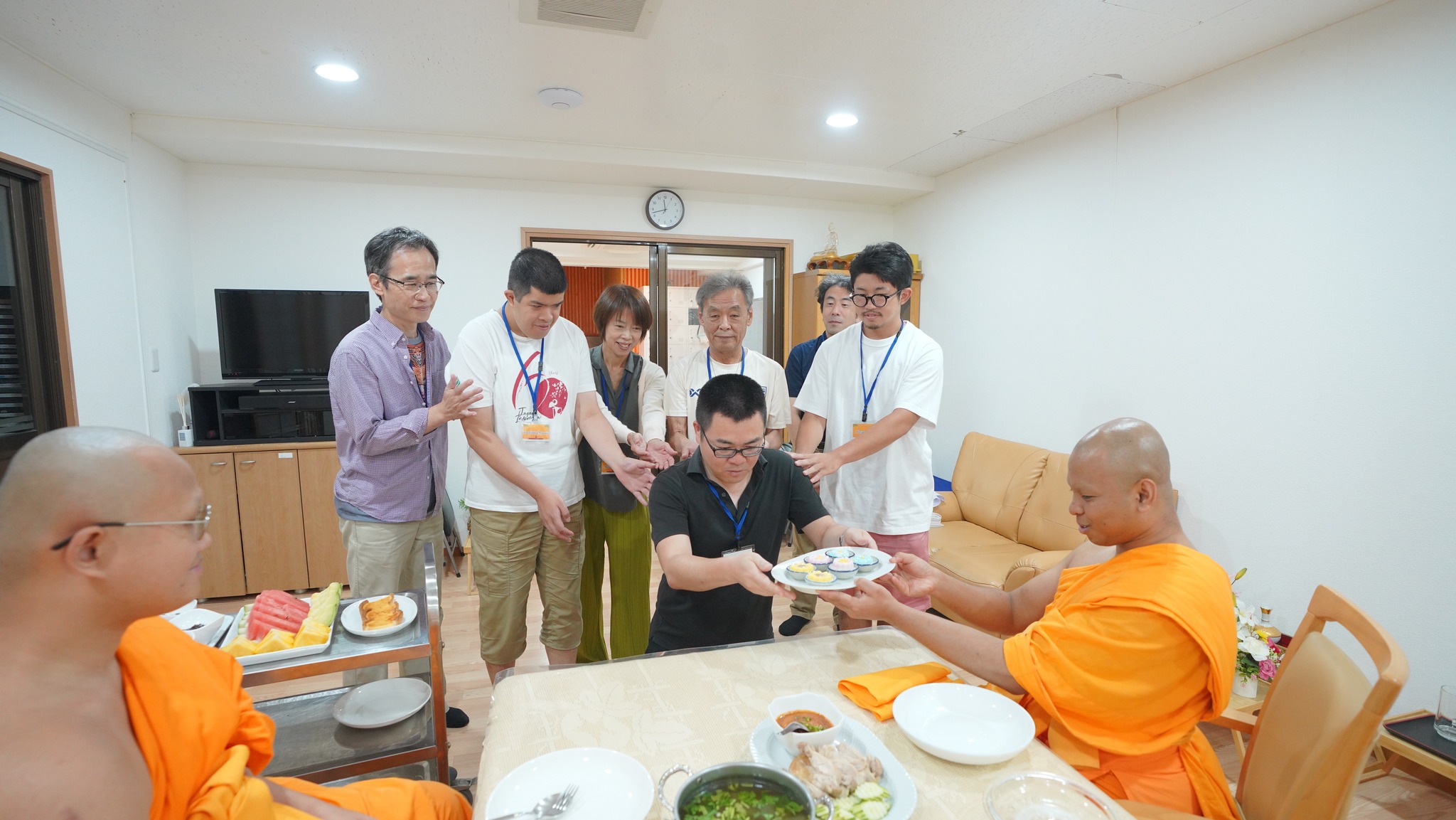 วัดพระธรรมกายโอซาก้า จัดปฏิบัติธรรมชาวญี่ปุ่น