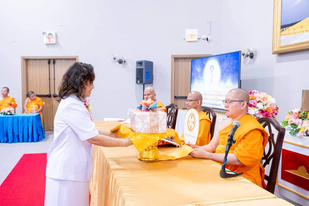 วัดพระธรรมกายมินเนโซตา จัดกิจกรรมงานบุญวันอาทิตย์