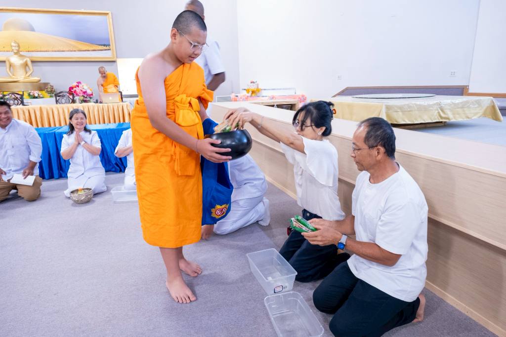 วัดพระธรรมกายมินเนโซตา จัดกิจกรรมงานบุญวันอาทิตย์