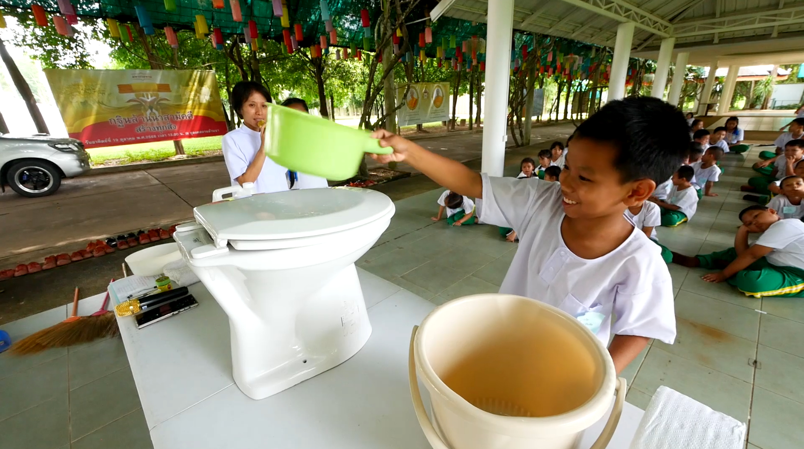 ฐานที่ 4 : วิธีการล้างห้องน้ำที่ถูกต้อง ฝึกความสะอาด และลดทิฐิของตัวเอง