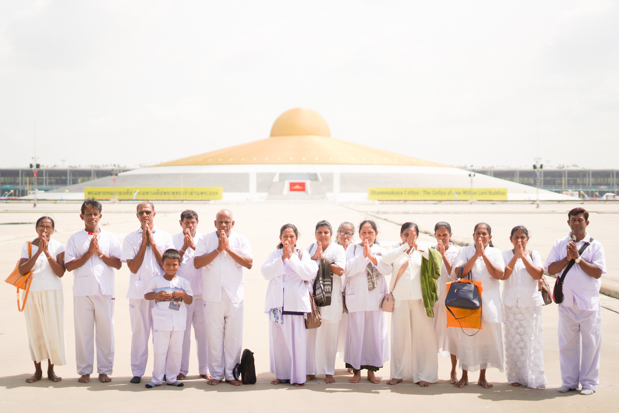 คณะชาวศรีลังกา เดินทางมาเยี่ยมชมวัดพระธรรมกาย