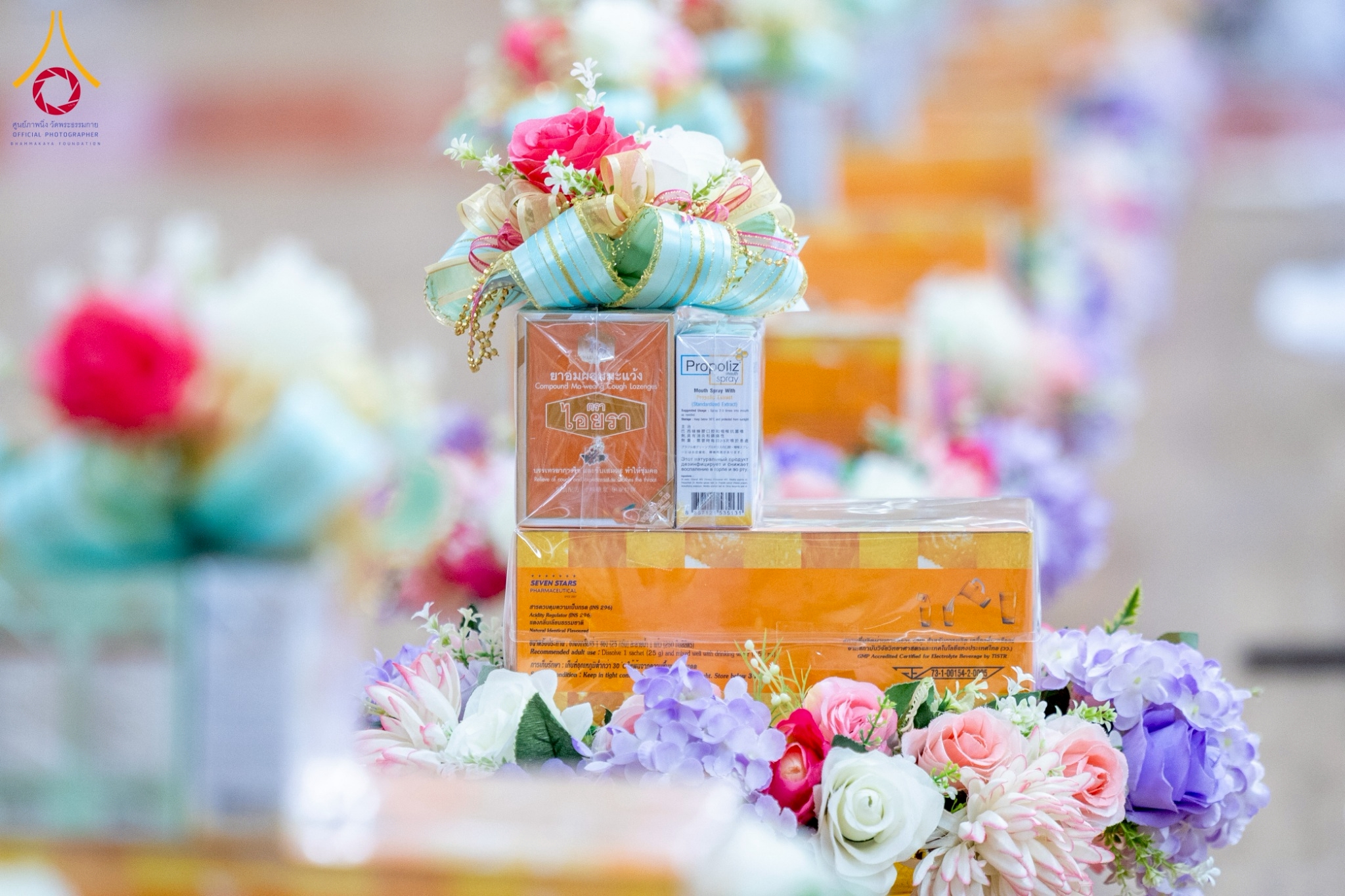 การถวายยารักษาโรคแด่พระภิกษุ สามเณรอาพาธ ถือเป็นการต่ออายุพระพุทธศาสนา