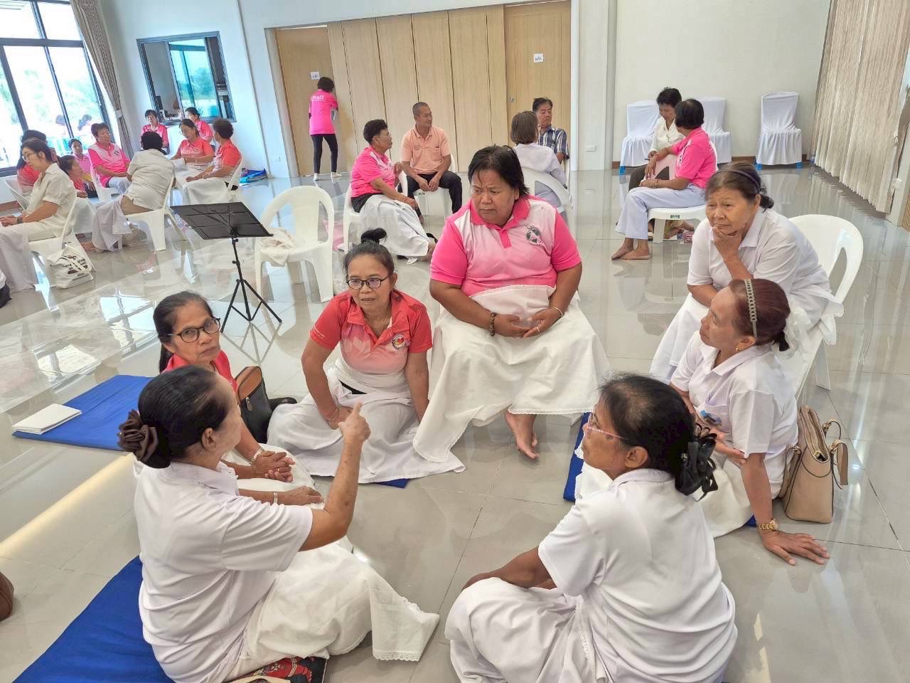 ชมรมพุทธรักษาจังหวัดชายแดนใต้ จัดโครงการสัมมนาเชิงปฏิบัติธรรมชุมชนสันติสุข