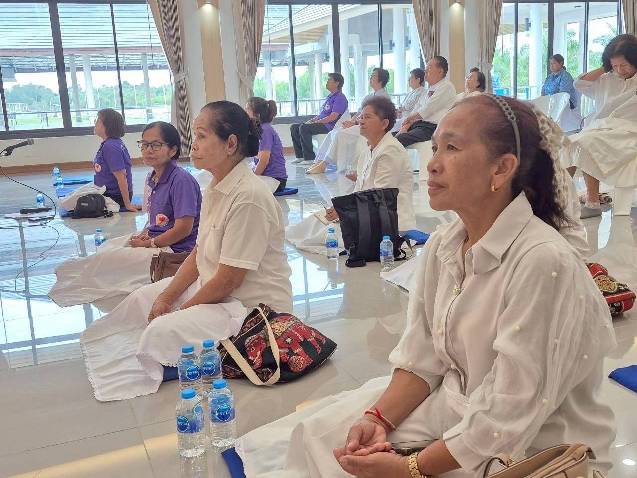 ชมรมพุทธรักษาจังหวัดชายแดนใต้ จัดโครงการสัมมนาเชิงปฏิบัติธรรมชุมชนสันติสุข