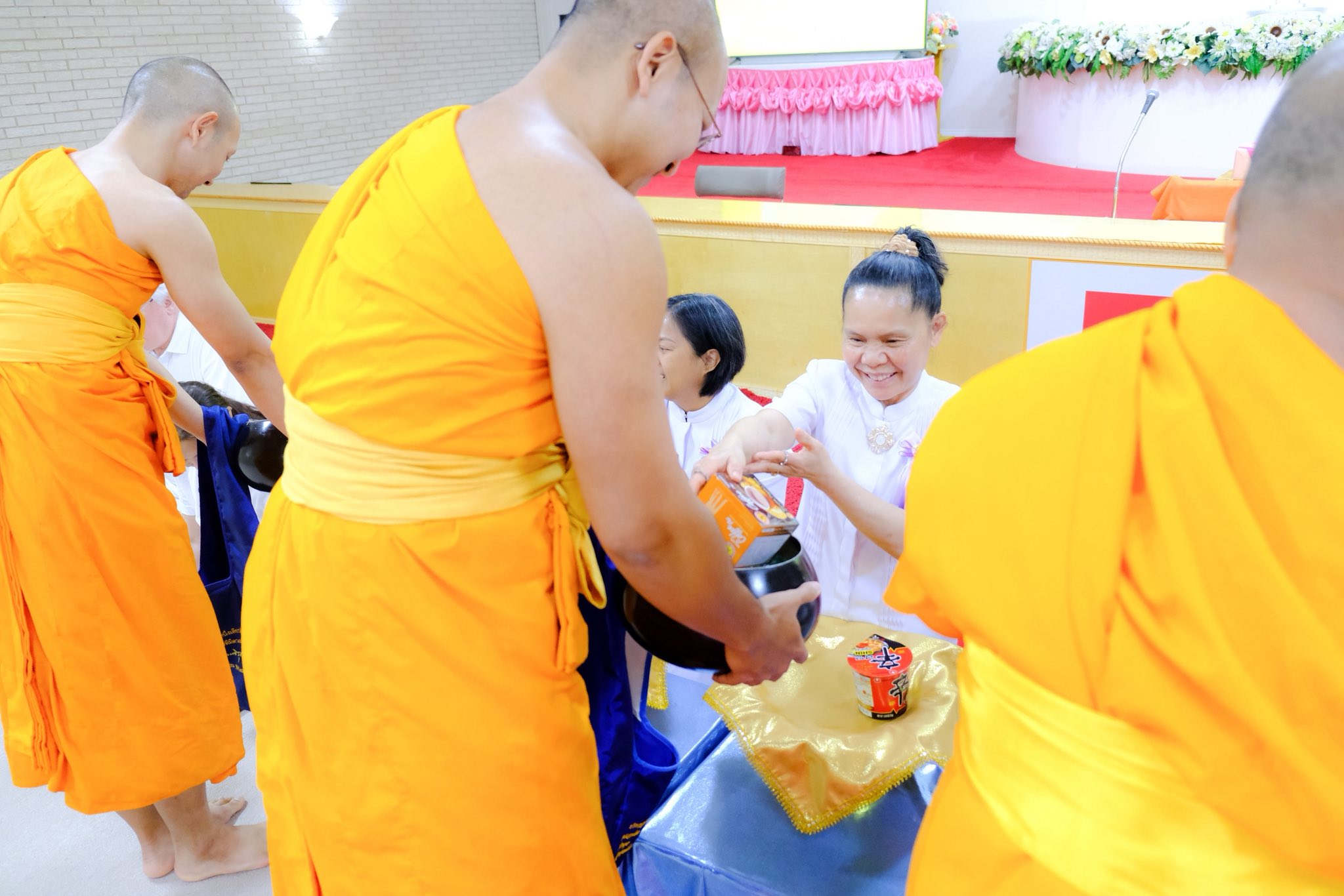 วัดพระธรรมกายเท็กซัส จัดงานบุญวันอาทิตย์