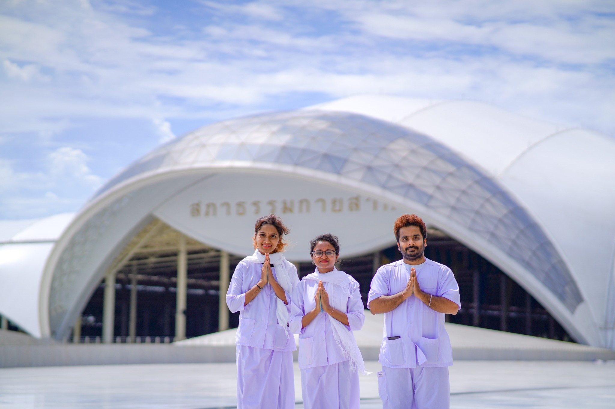 ชาวอินเดีย มาเยือนวัดพระธรรมกายครั้งแรก