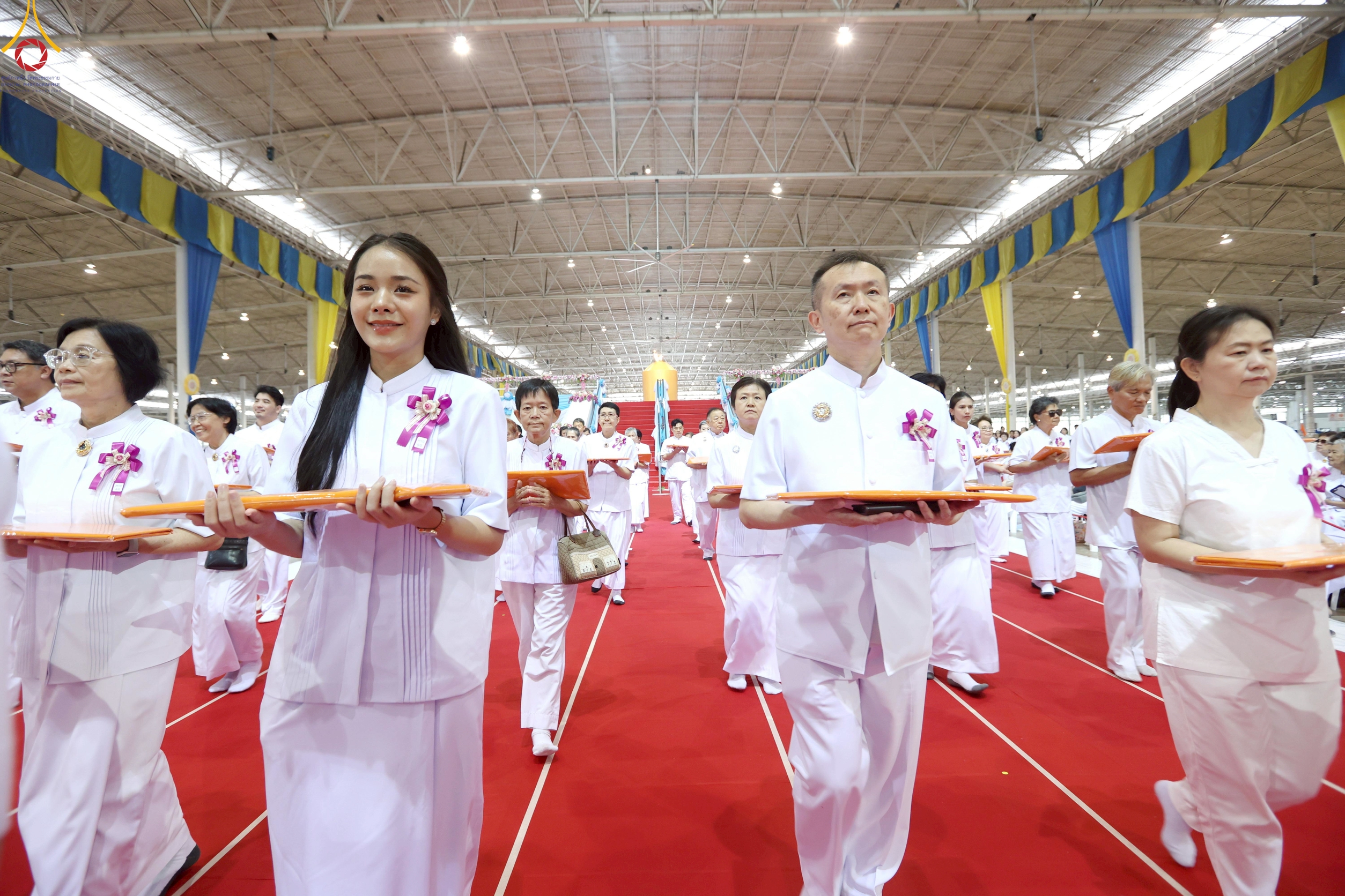 ภาคบ่ายเป็นพิธีทอดผ้าป่าเพื่อสร้างอาคาร 82 ปี หลวงพ่อธัมมชโย,และยังร่วมสมทบกฐินวัดพระธรรมกาย และกฐินสามัคคีทั่วไทย 30,000 วัด ครั้งที่ 1