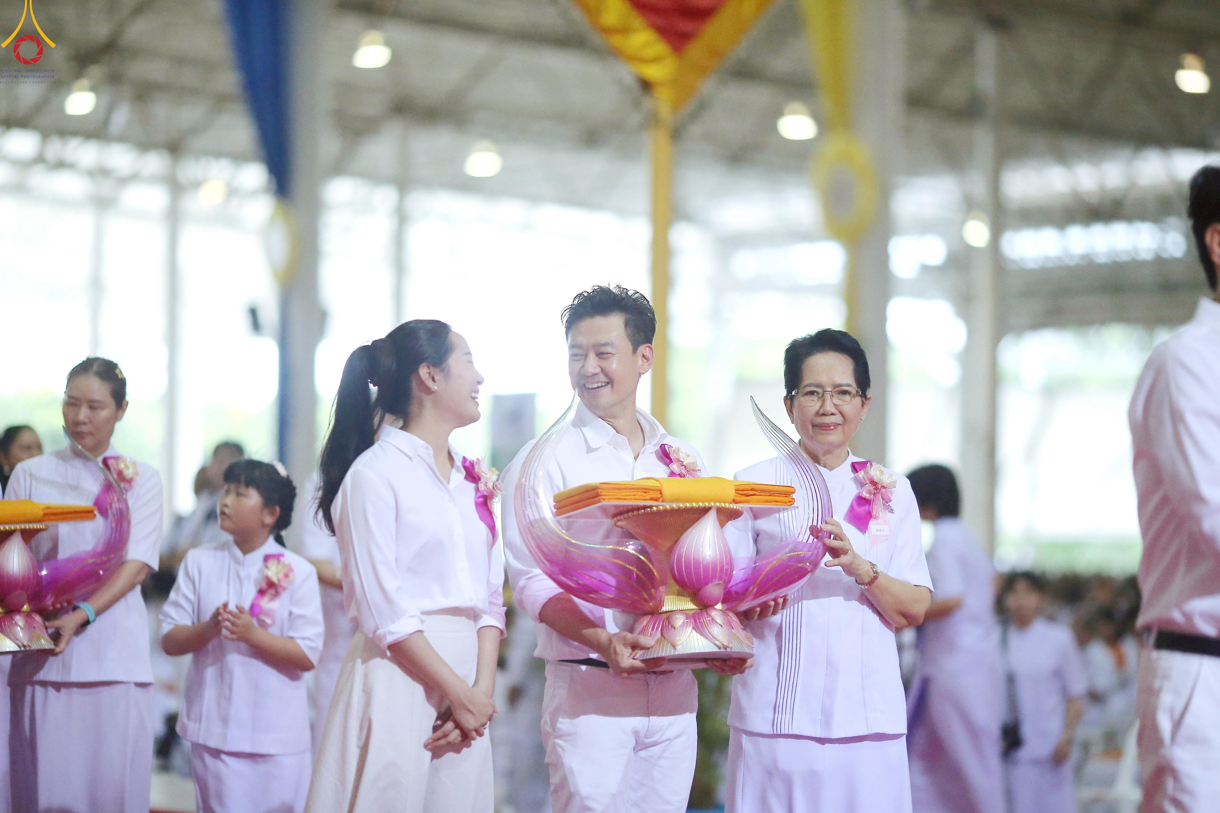 ภาคบ่ายเป็นพิธีทอดผ้าป่าเพื่อสร้างอาคาร 82 ปี หลวงพ่อธัมมชโย,และยังร่วมสมทบกฐินวัดพระธรรมกาย และกฐินสามัคคีทั่วไทย 30,000 วัด ครั้งที่ 1