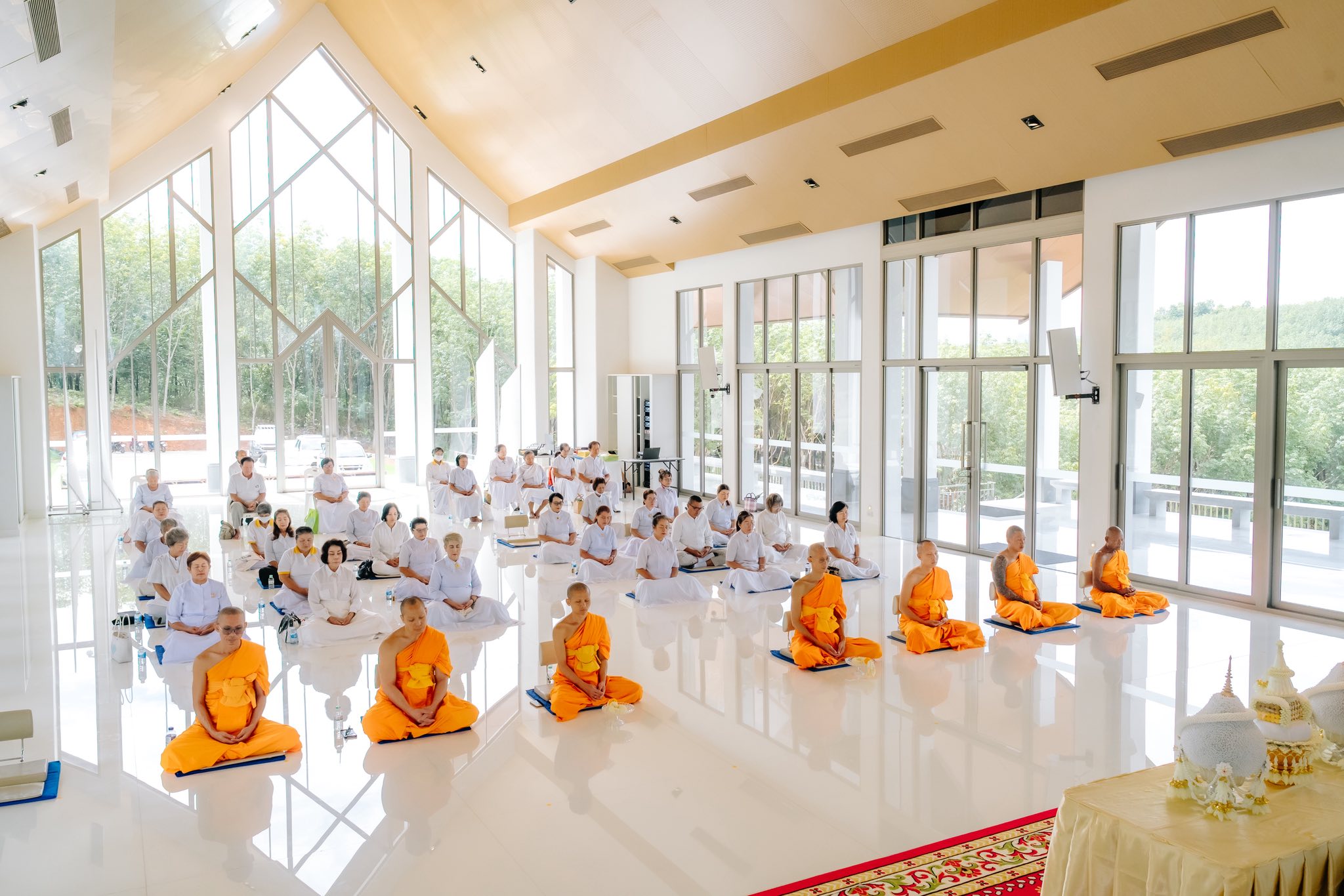 ศูนย์ปฏิบัติธรรมแก้วเมืองเลย จัดงานบุญเนื่องในวันธรรมชัย
