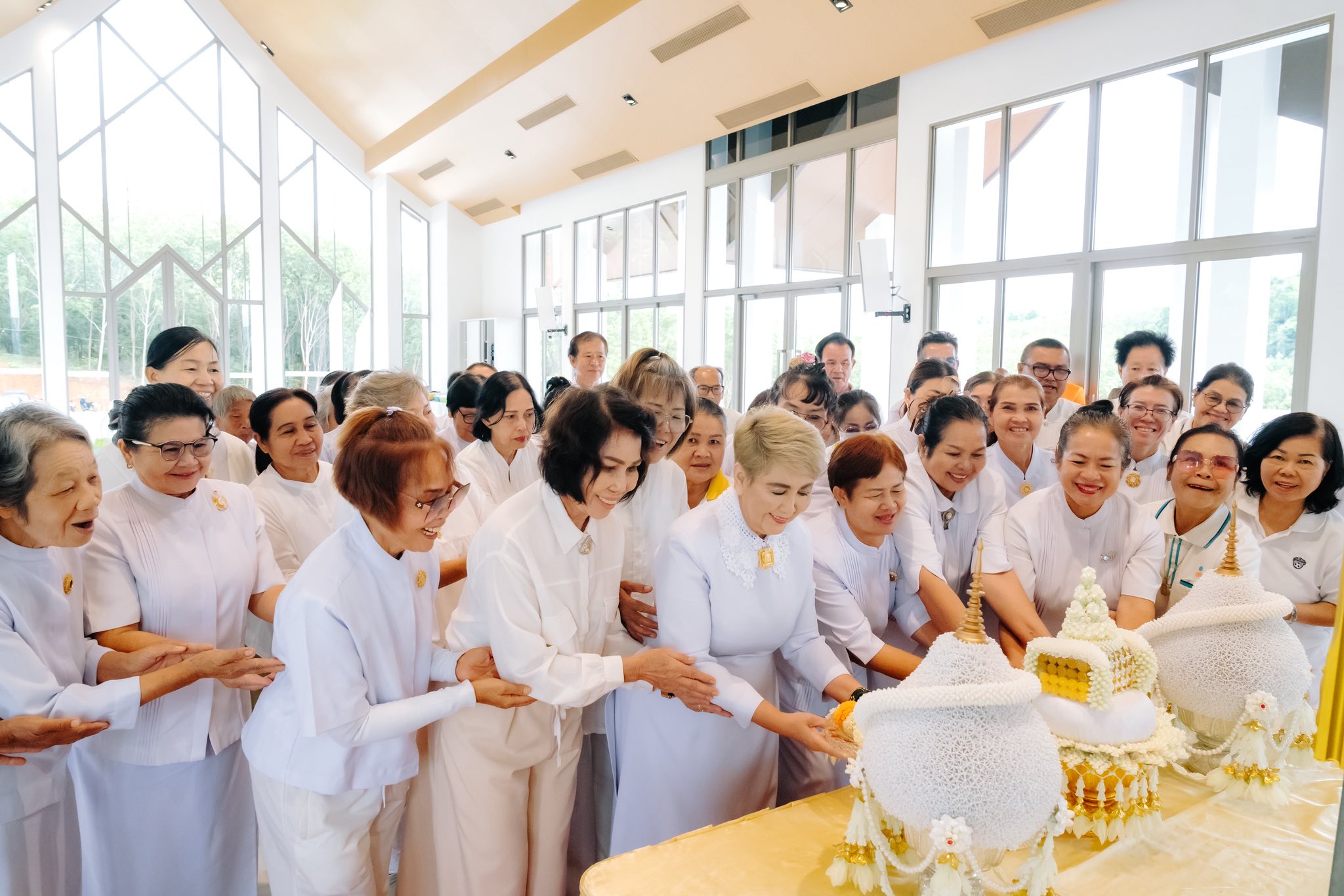 ศูนย์ปฏิบัติธรรมแก้วเมืองเลย จัดงานบุญเนื่องในวันธรรมชัย