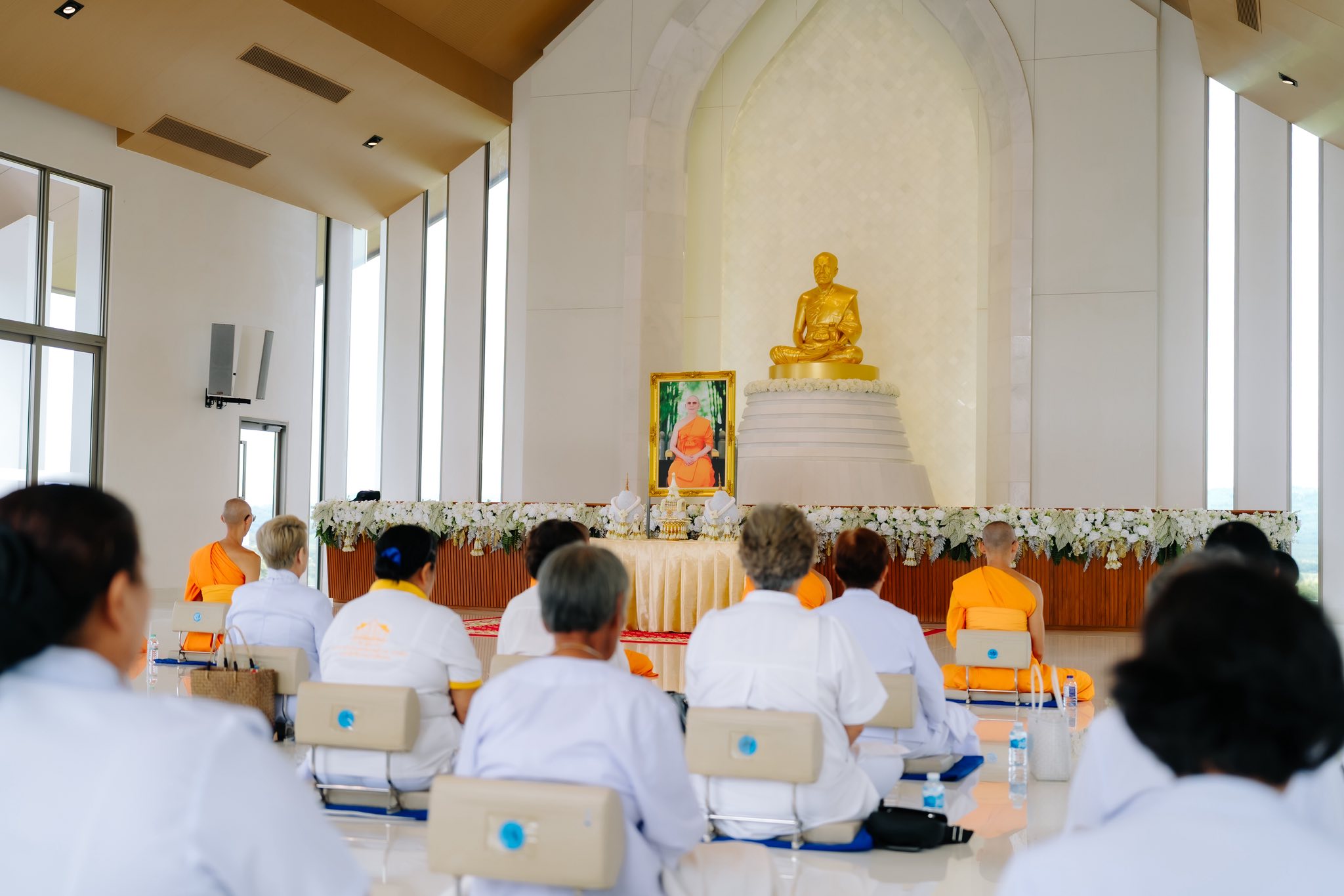 ศูนย์ปฏิบัติธรรมแก้วเมืองเลย จัดงานบุญเนื่องในวันธรรมชัย