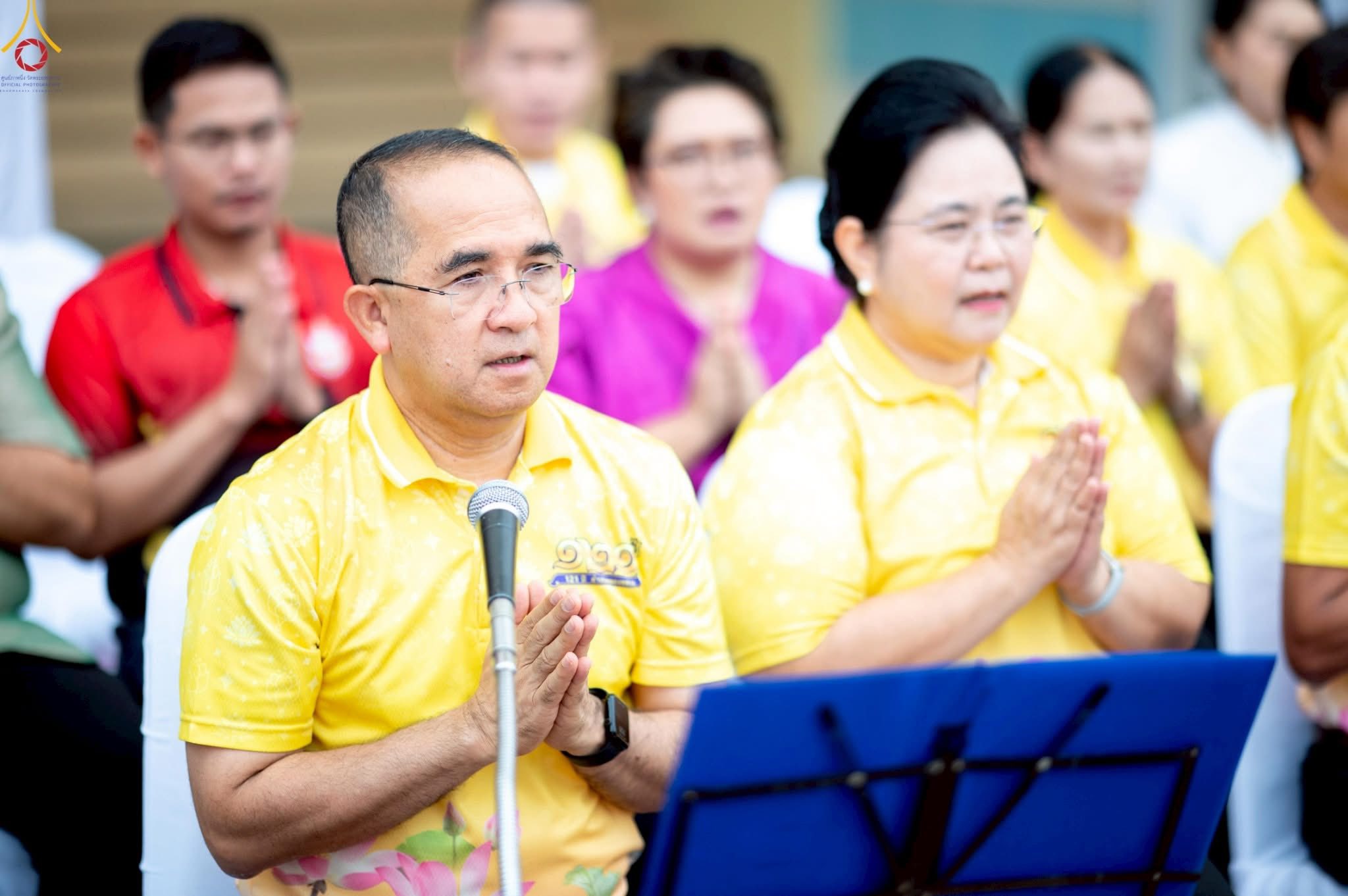 ทำบุญตักบาตรแด่คณะสงฆ์ 122 รูป เนื่องในโอกาสครบรอบ 121 ปี อำเภอคลองหลวง