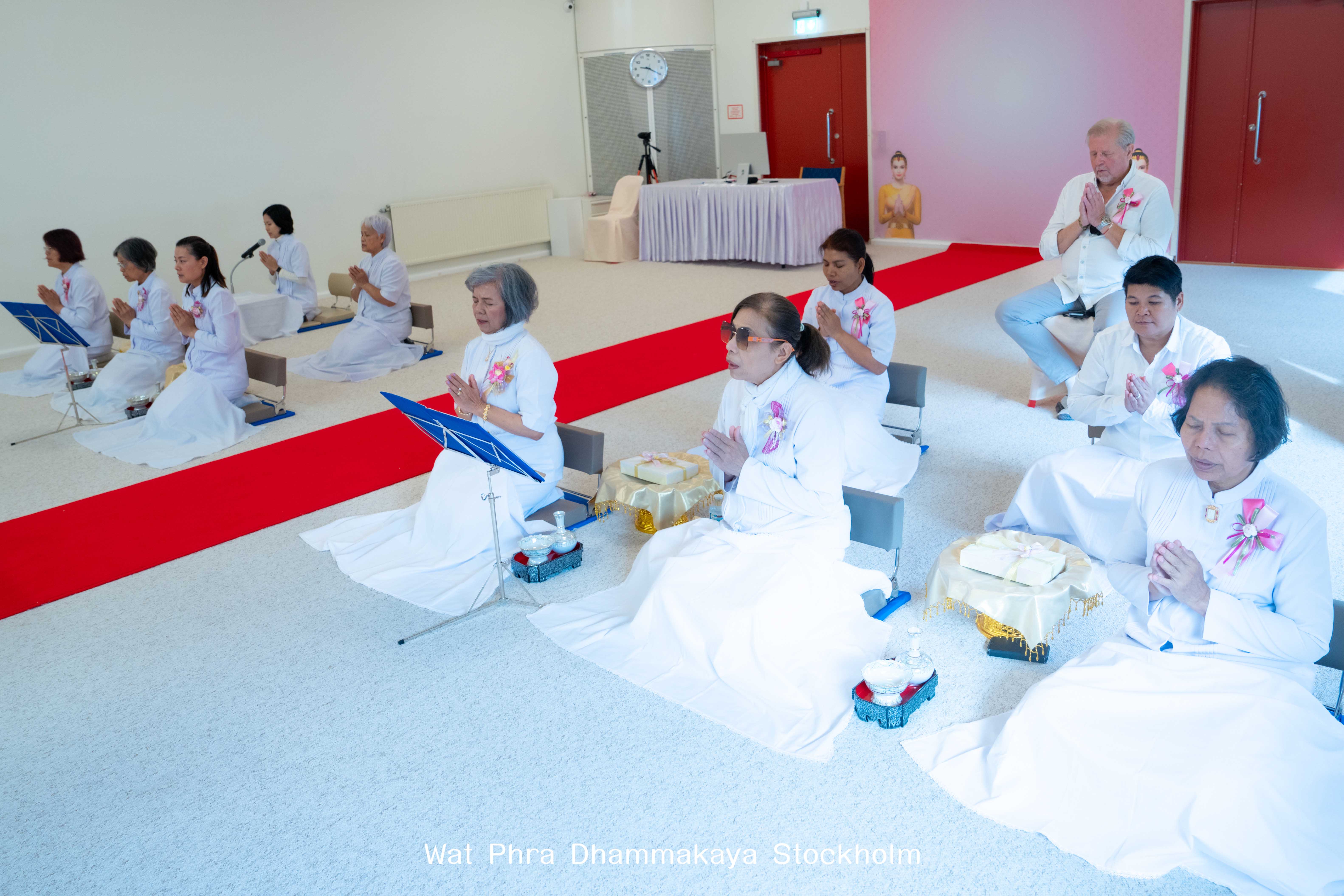 วัดพระธรรมกายสตอกโฮล์ม จัดงานบุญเนื่องในวันธรรมชัย