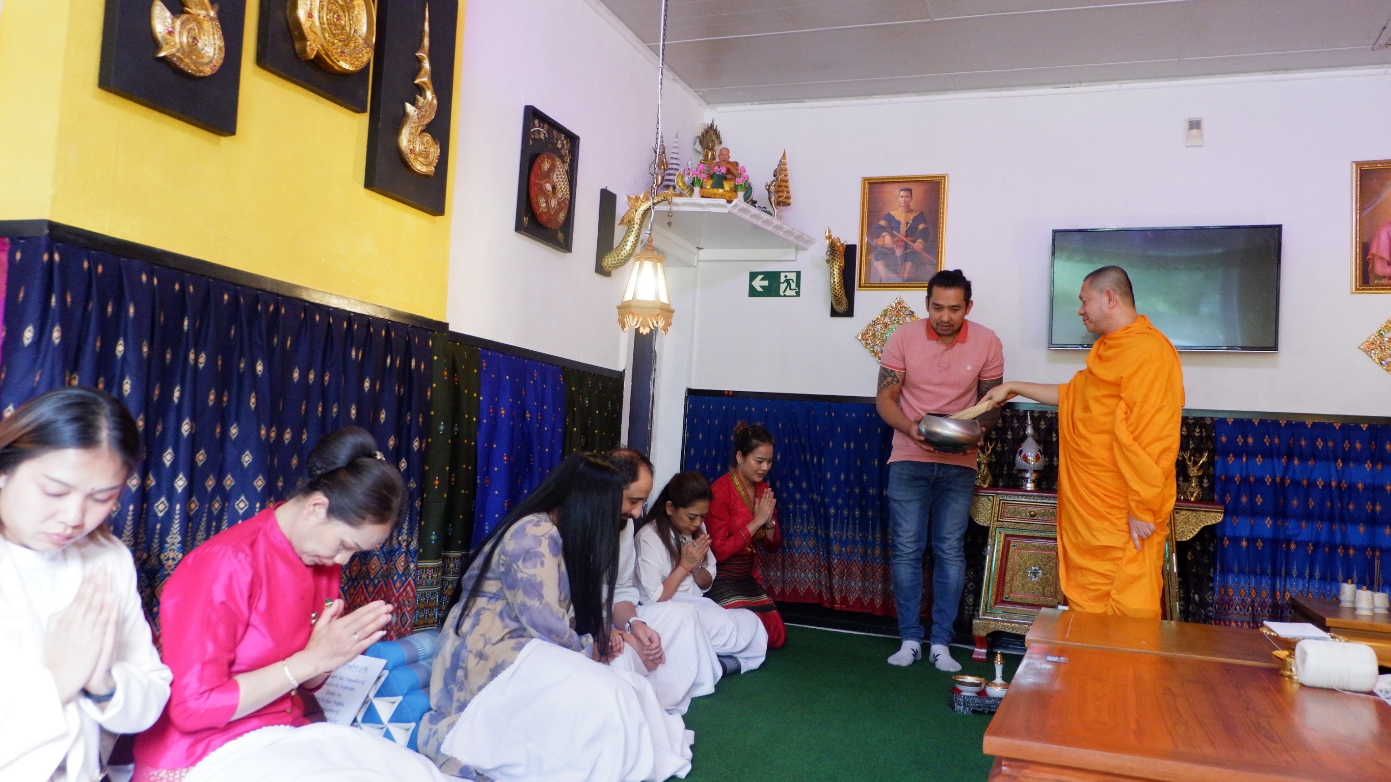 วัดพุทธนอร์ดไรน์-เวสท์ฟาเลน จัดปฏิบัติธรรม ณ ร้านอาหาร ThaiGarden