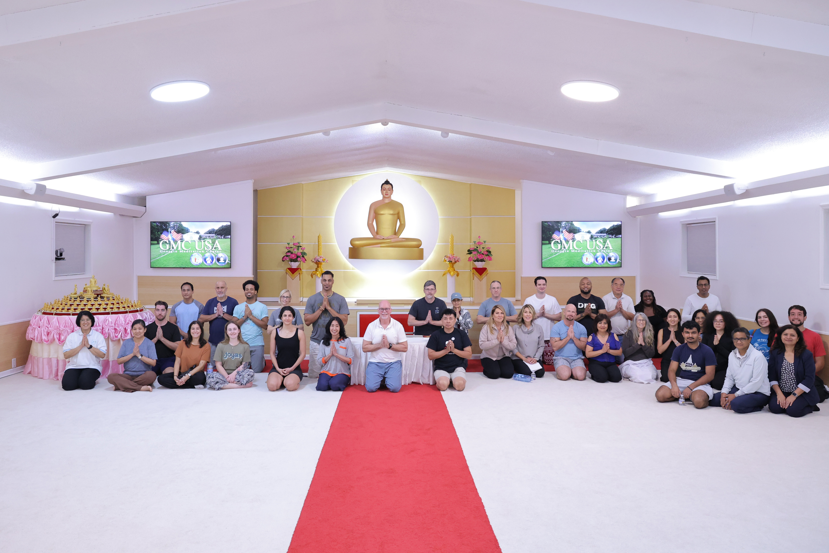 วัดพระธรรมกายจอร์เจีย จัดกิจกรรมนั่งสมาธิสำหรับชาวท้องถิ่น