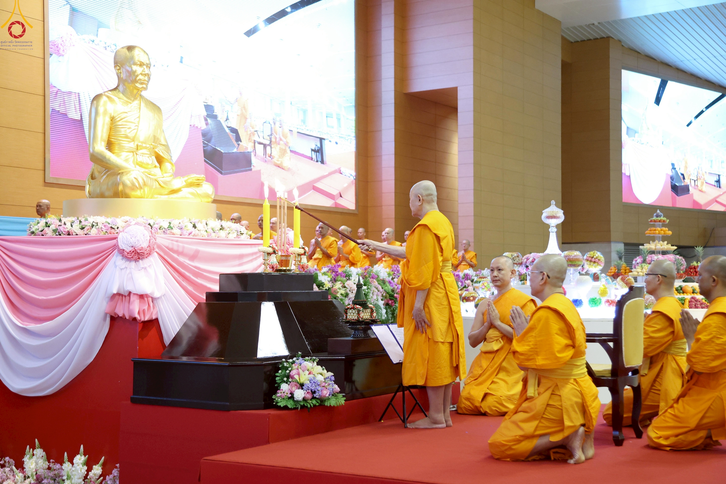 วัดพระธรรมกาย จัดกิจกรรมงานบุญเนื่องในวันครูผู้ค้นพบวิชชาธรรมกาย
