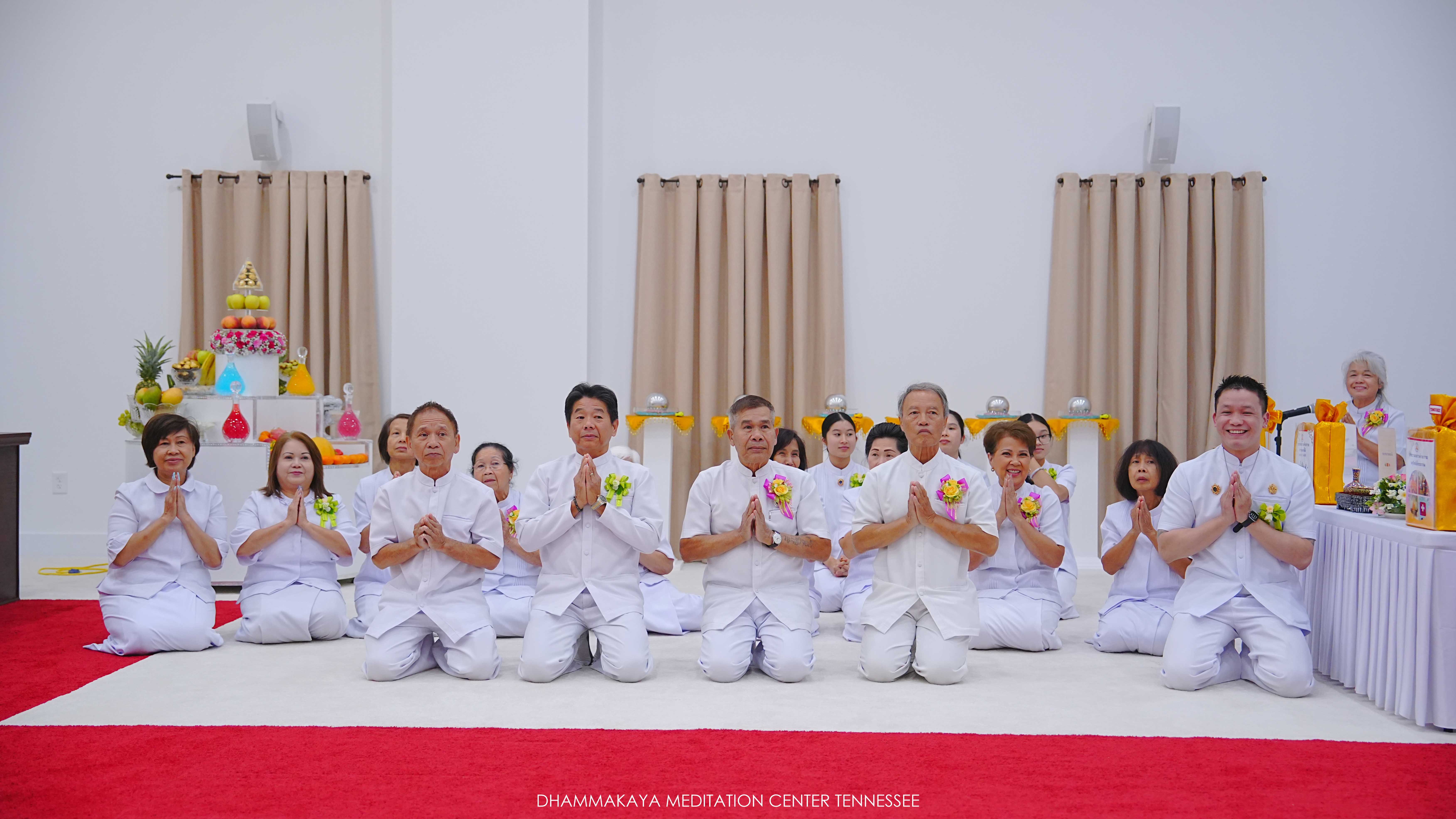 วัดพระธรรมกายเทนเนสซี จัดพิธีบูชาครูผู้ค้นพบวิชชาธรรมกาย และพิธีบูชาข้าวพระ