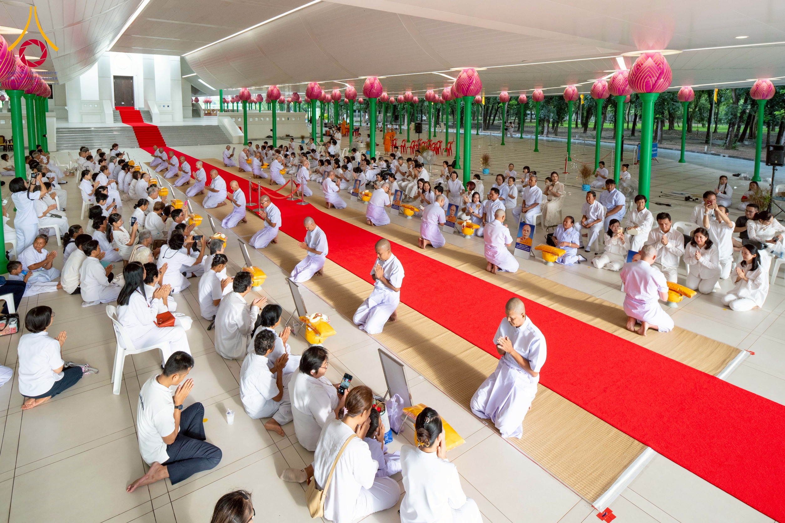 วัดพระธรรมกาย จัดพิธีบรรพชา รุ่นบูชาธรรม 108 ปี วันครูผู้ค้นพบวิชชาธรรมกาย