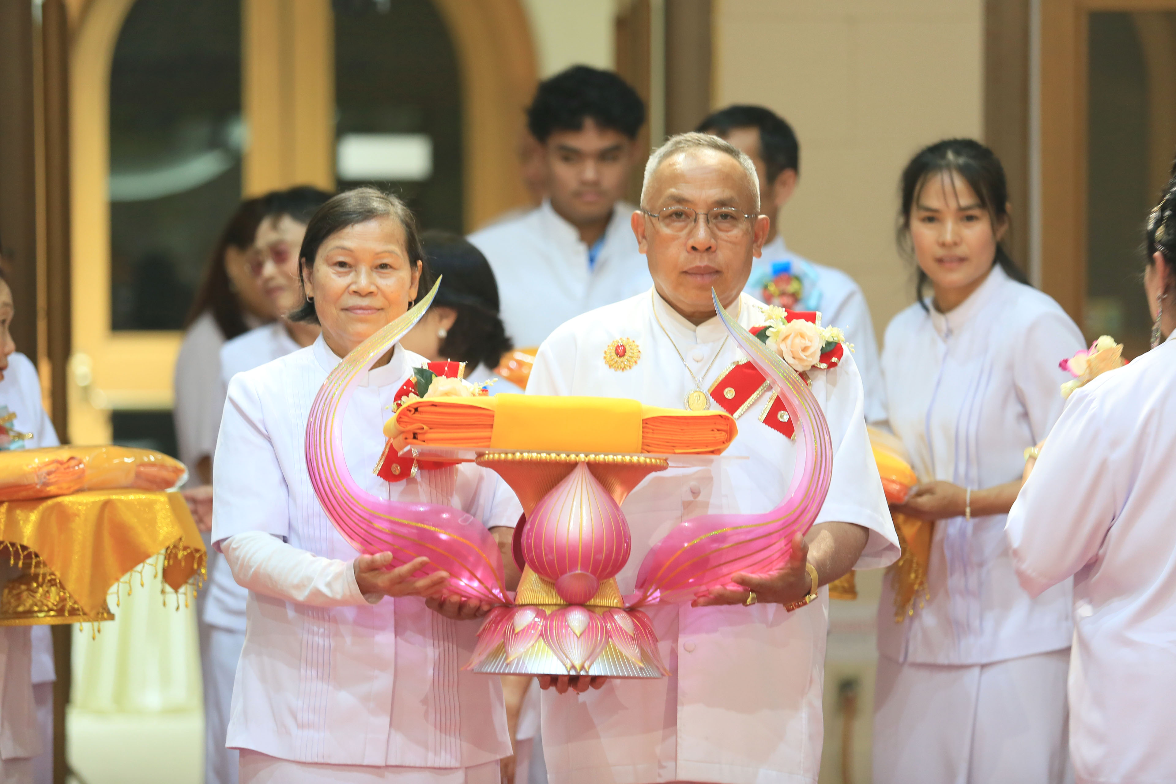 วัดพระธรรมกายออเรกอน จัดพิธีบูชาครูผู้ค้นพบวิชชาธรรมกาย และงานบุญบูชาข้าวพระ