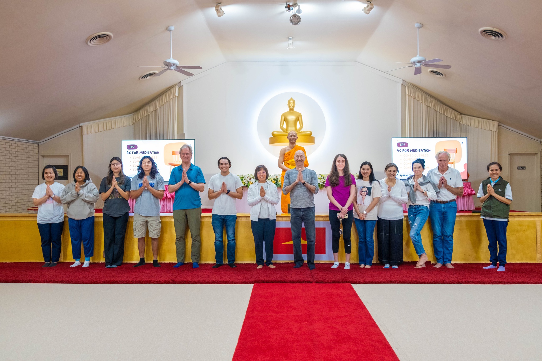 วัดพระธรรมกายเท็กซัส จัดกิจกรรมคลาสสมาธิสำหรับชาวท้องถิ่น