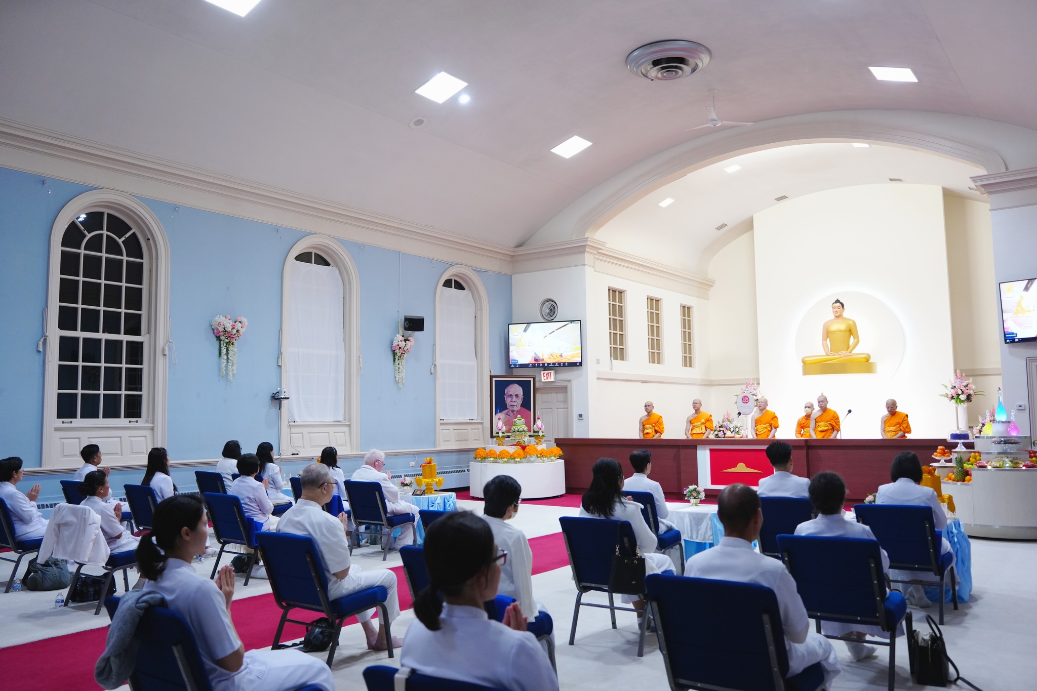 วัดพระธรรมกายชิคาโก จัดพิธีบูชาครูผู้ค้นพบวิชชาธรรมกาย และงานบุญบูชาข้าวพระ