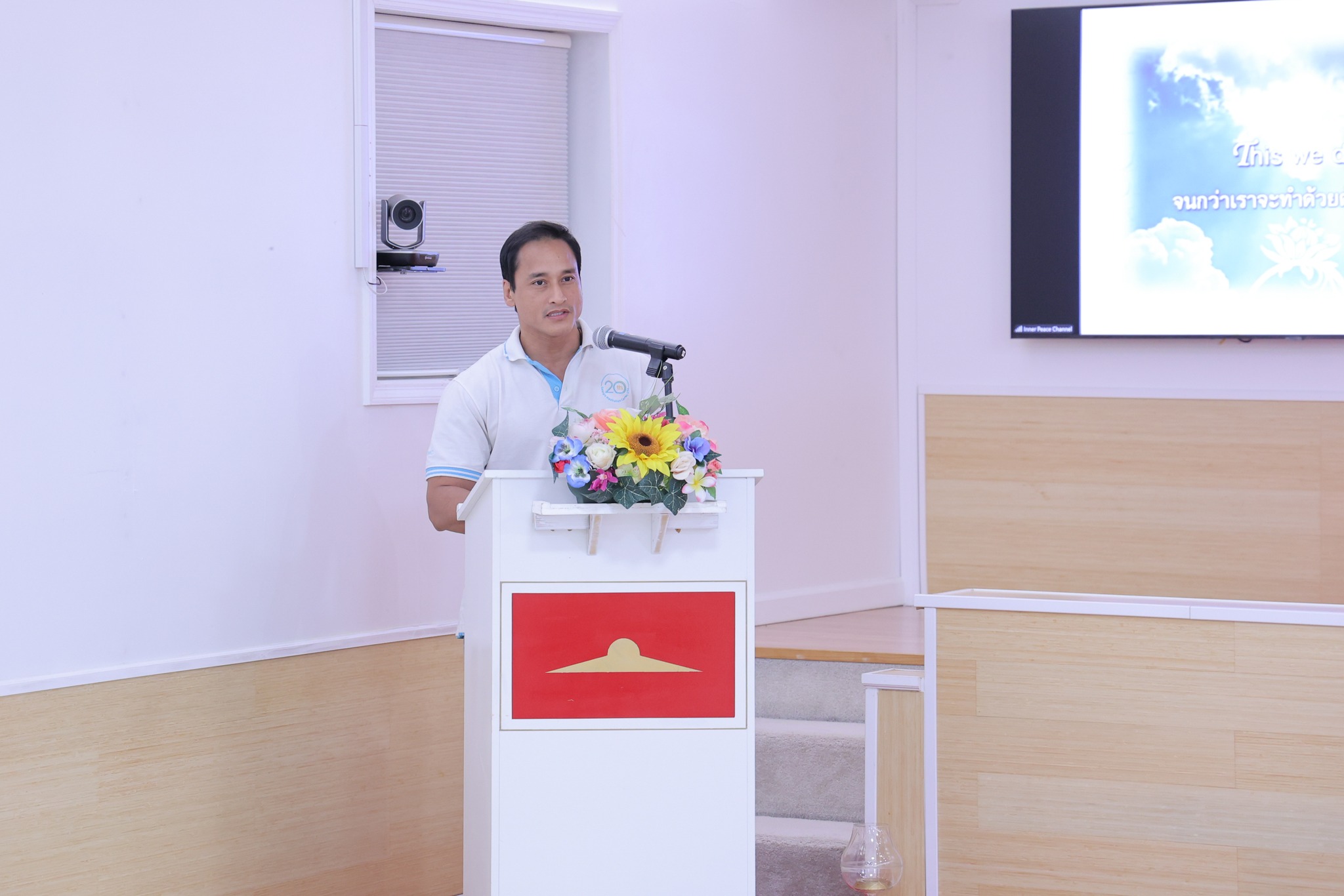 วัดพระธรรมกายจอร์เจีย จัดปฏิบัติธรรมชาวท้องถิ่นในคืนวันเพ็ญ