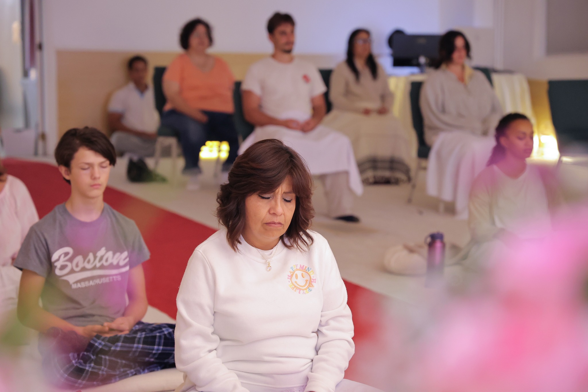 วัดพระธรรมกายจอร์เจีย จัดปฏิบัติธรรมชาวท้องถิ่นในคืนวันเพ็ญ