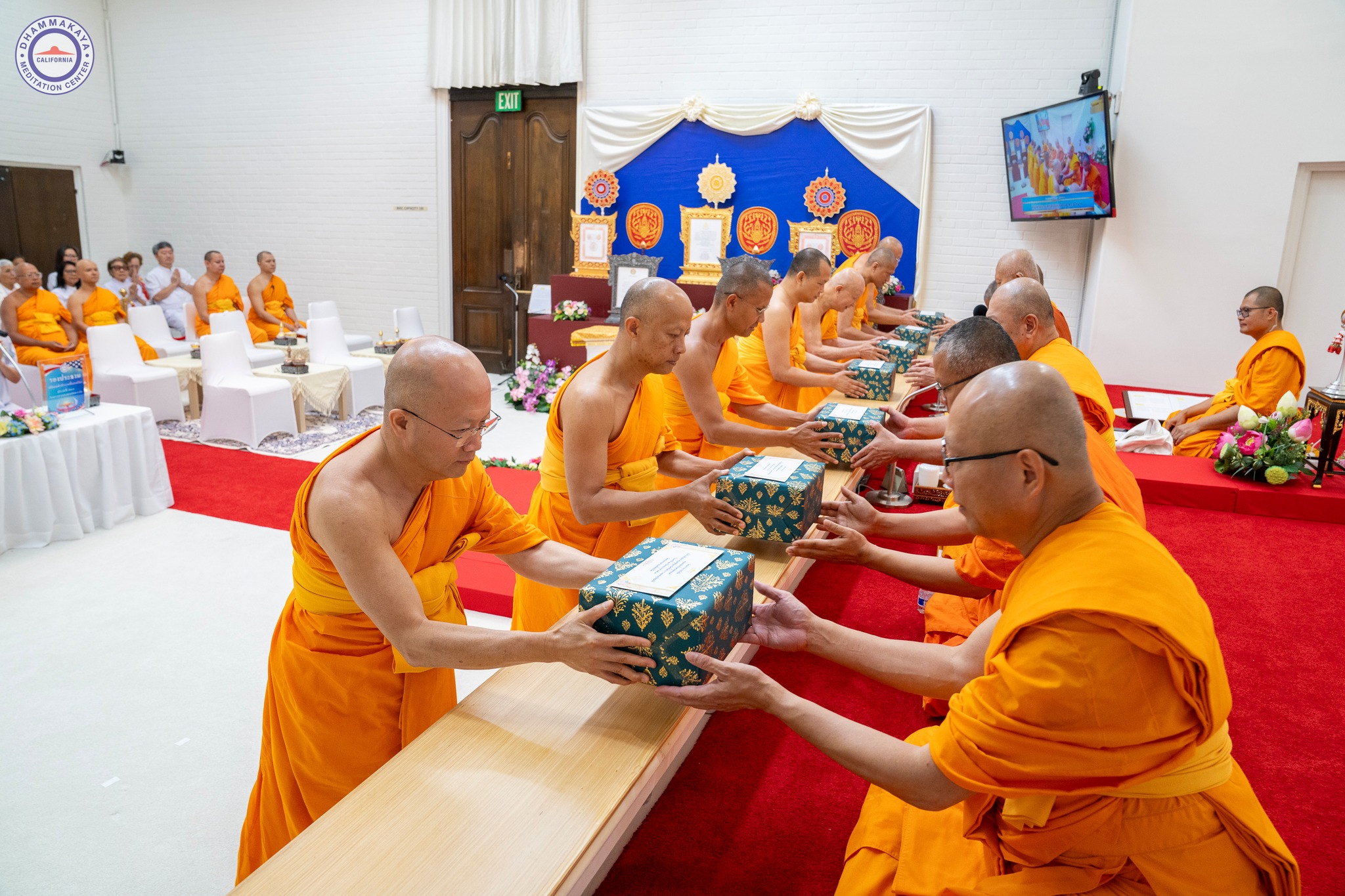 วัดพระธรรมกายแคลิฟอร์เนีย จัดพิธีมุทิตาพระสังฆาธิการที่ได้รับพระราชทานเลื่อนและตั้งสมณศักดิ์