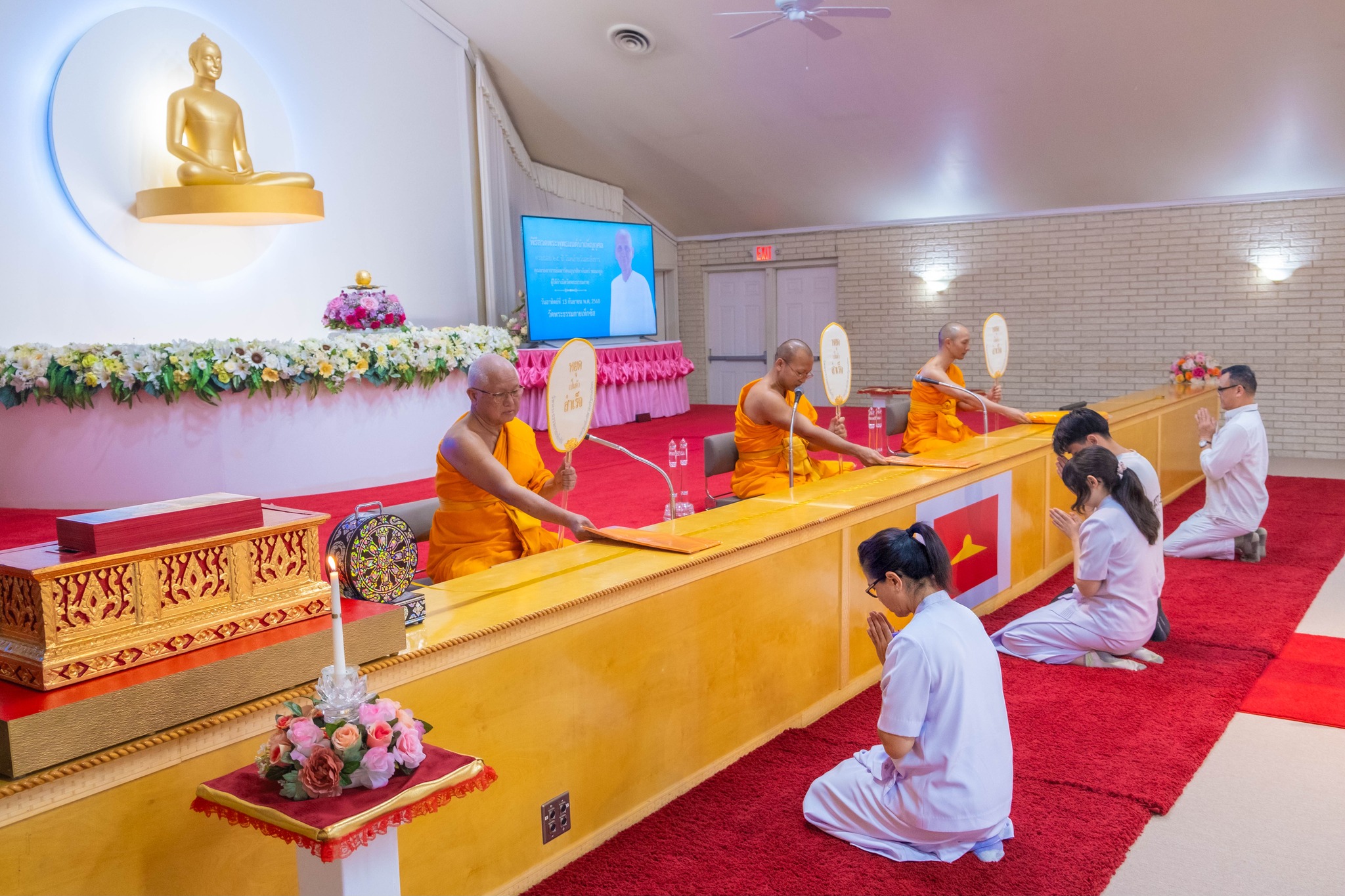 วัดพระธรรมกายเท็กซัส จัดงานบุญวันอาทิตย์