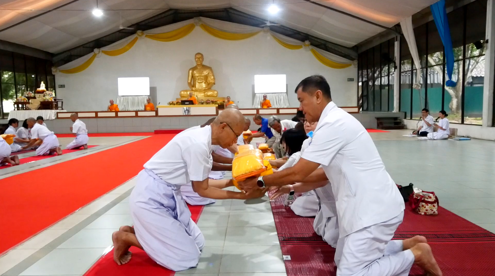 ธุดงคสถานล้านนา จัดโครงการอุปสมบทหมู่บูชาธรรมมหาปูชนียาจารย์