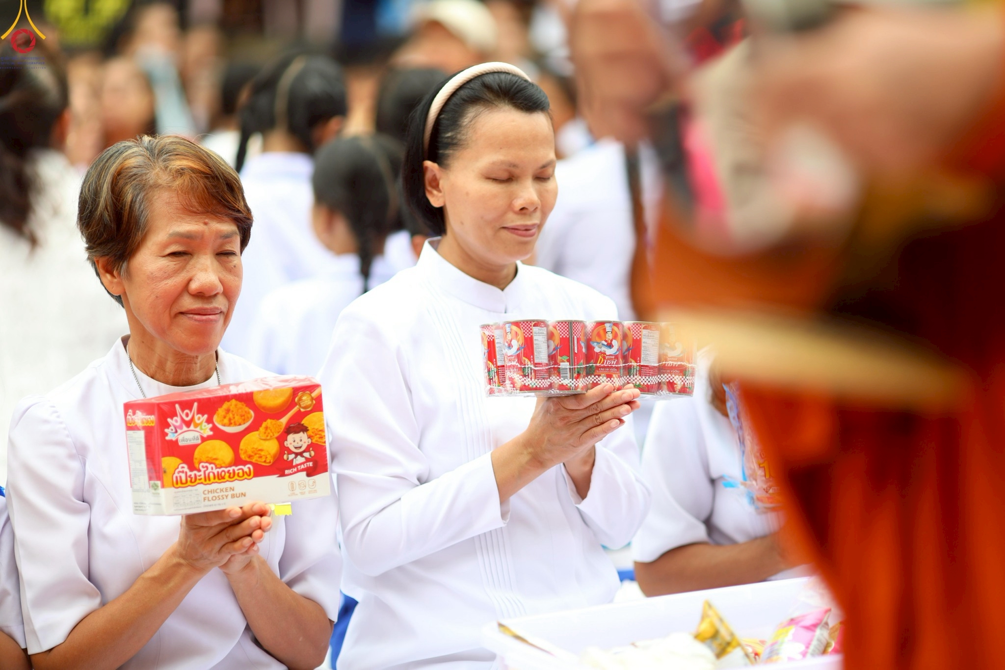 พิธีตักบาตร 555 รูป ปีที่ 1 ใจกลางเมืองเบตง จังหวัดยะลา