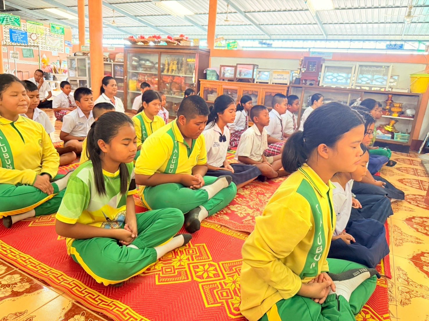 ชมรมพุทธรักษา จังหวัดปัตตานี จัดหล่อหลอมนักเรียนที่ผ่านการอบรมค่ายต้นกล้าสันติภาพจังหวัดชายแดนใต้