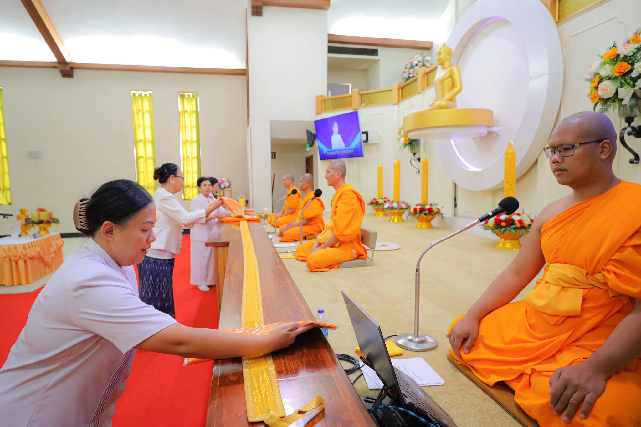 วัดพระธรรมกายแคนซัส จัดงานบุญวันอาทิตย์