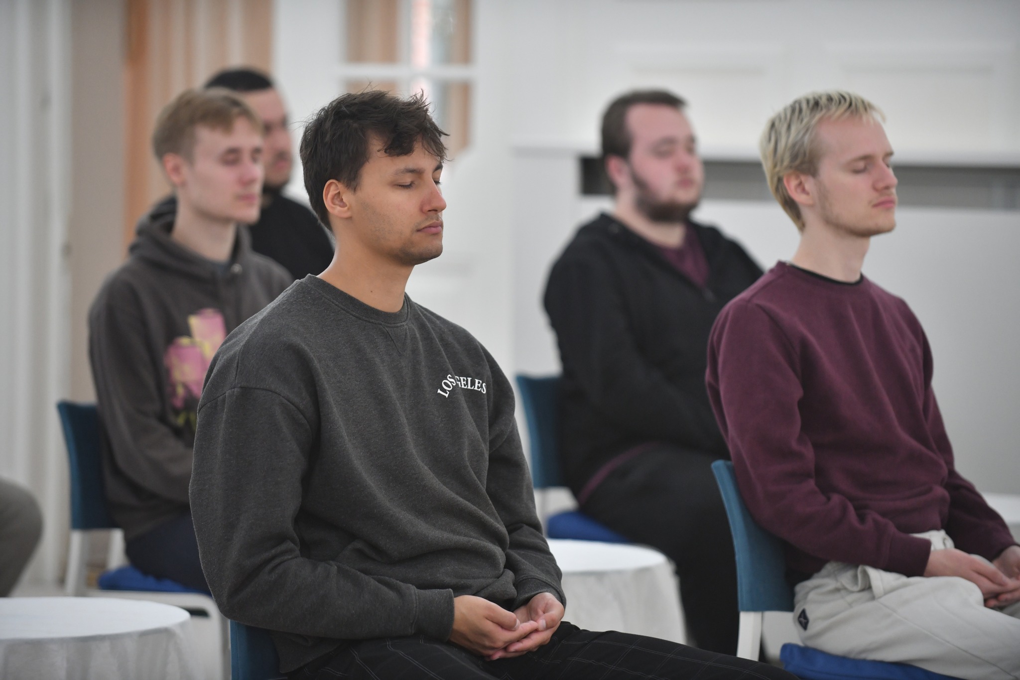 นักศึกษาชาวเดนมาร์ก เรียนรู้การปฏิบัติธรรม ณ วัดพระธรรมกายคอร์ซัวร์ ลุสท์สโกว