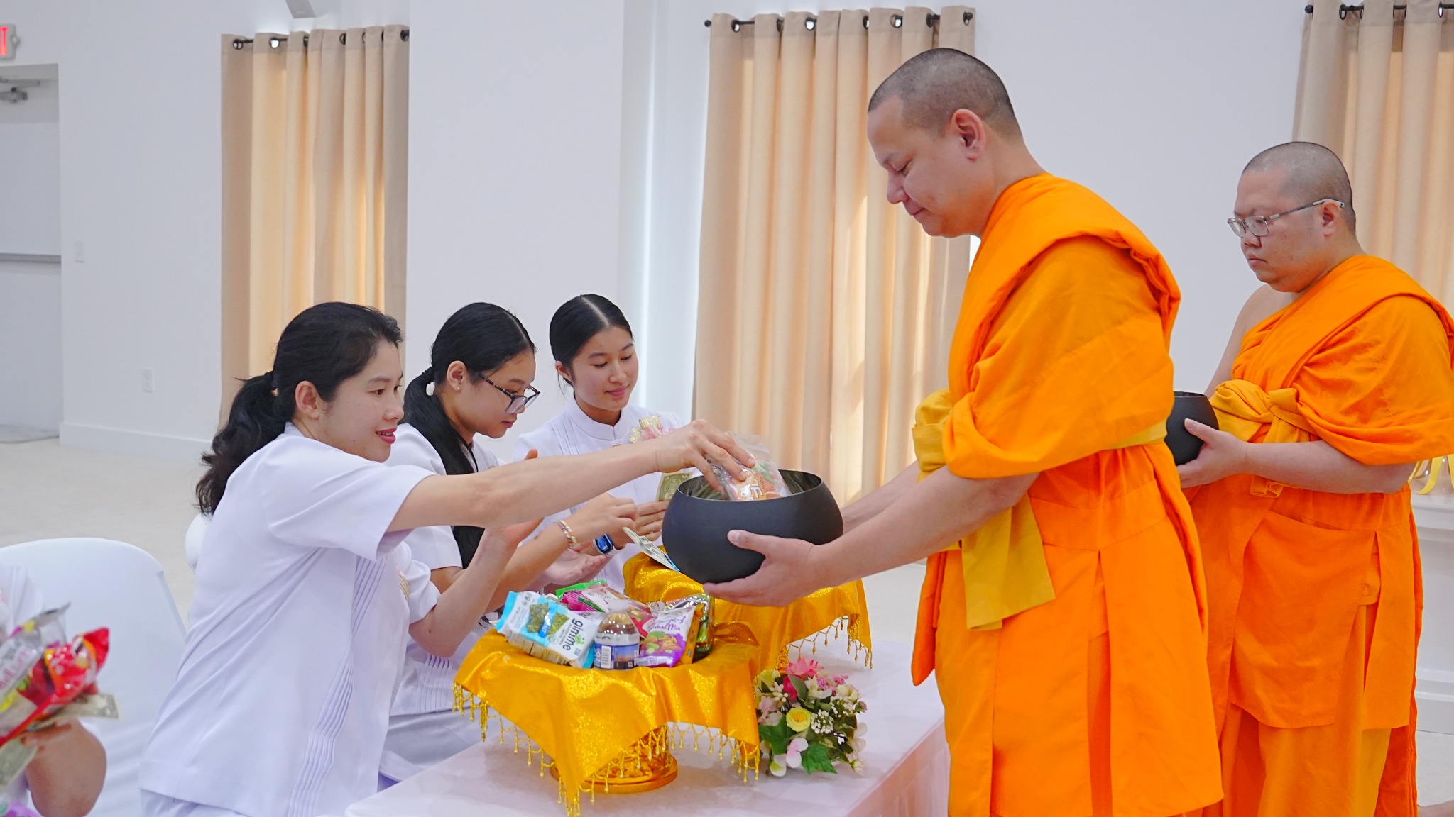 วัดพระธรรมกายเทนเนสซี จัดงานบุญวันอาทิตย์