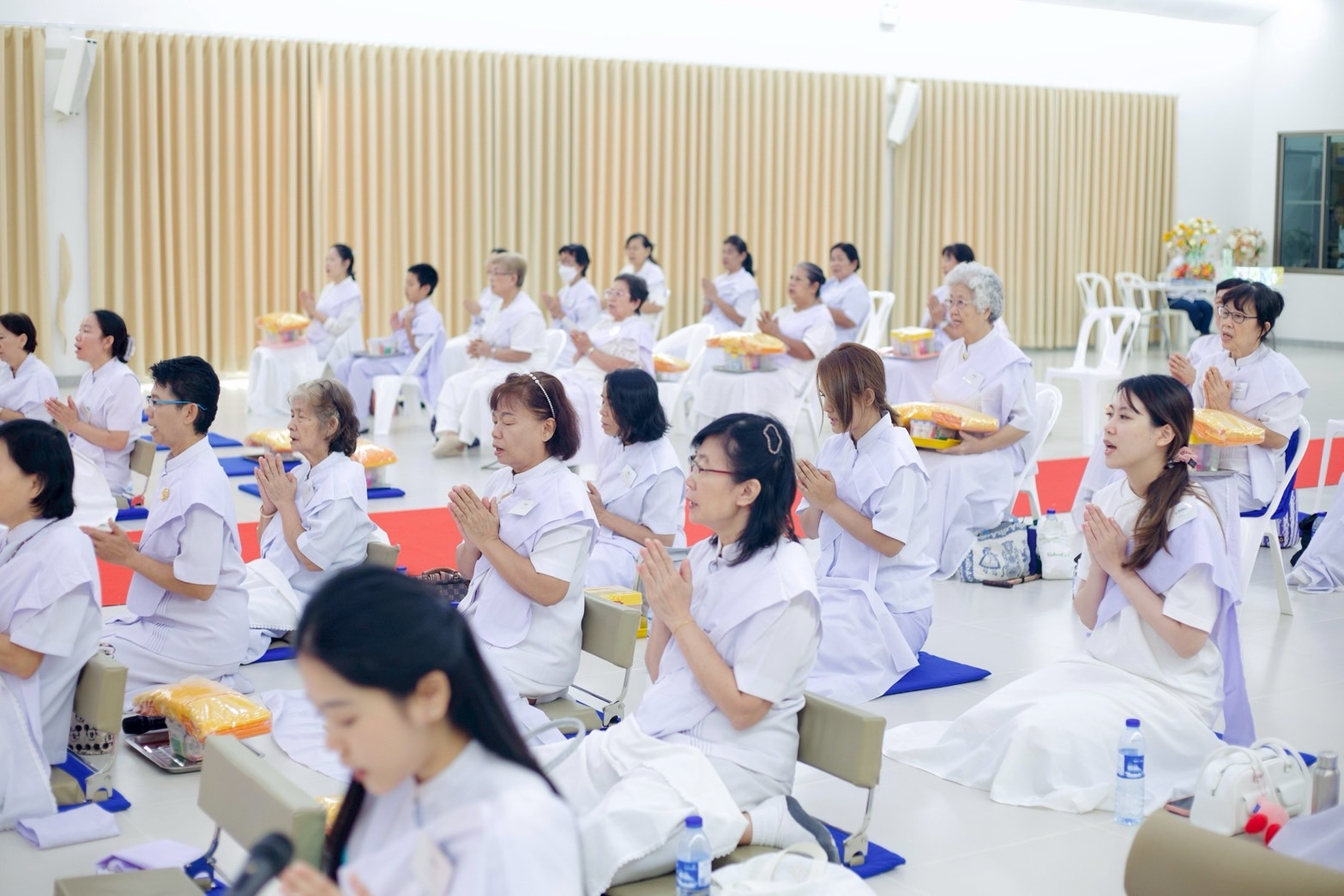 ศูนย์ปฏิบัติธรรมน้ำใสใจสว่าง จัดอบรมโครงการอุบาสกแก้ว อุบาสิกาแก้ว