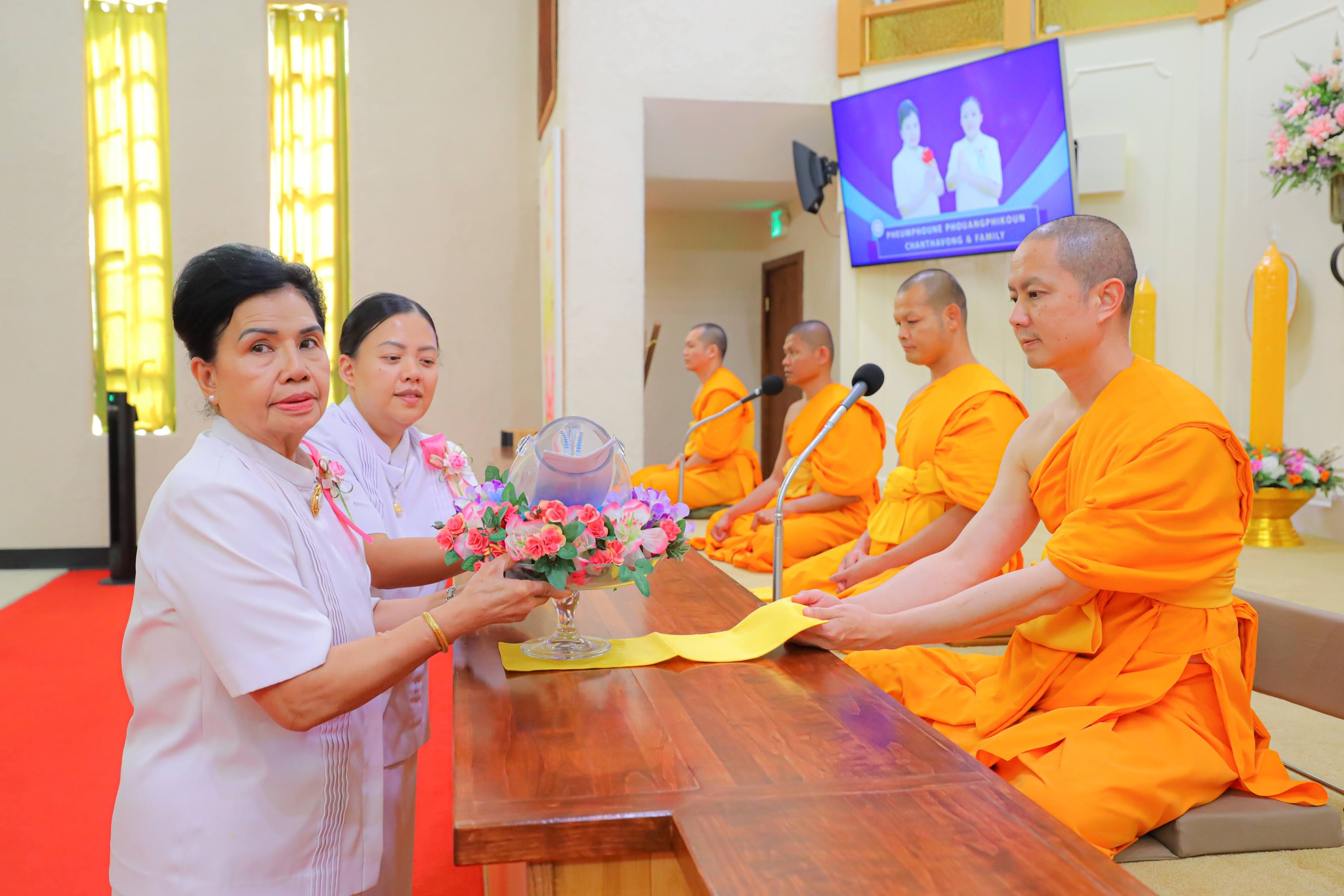 วัดพระธรรมกายแคนซัส จัดงานบุญวันอาทิตย์