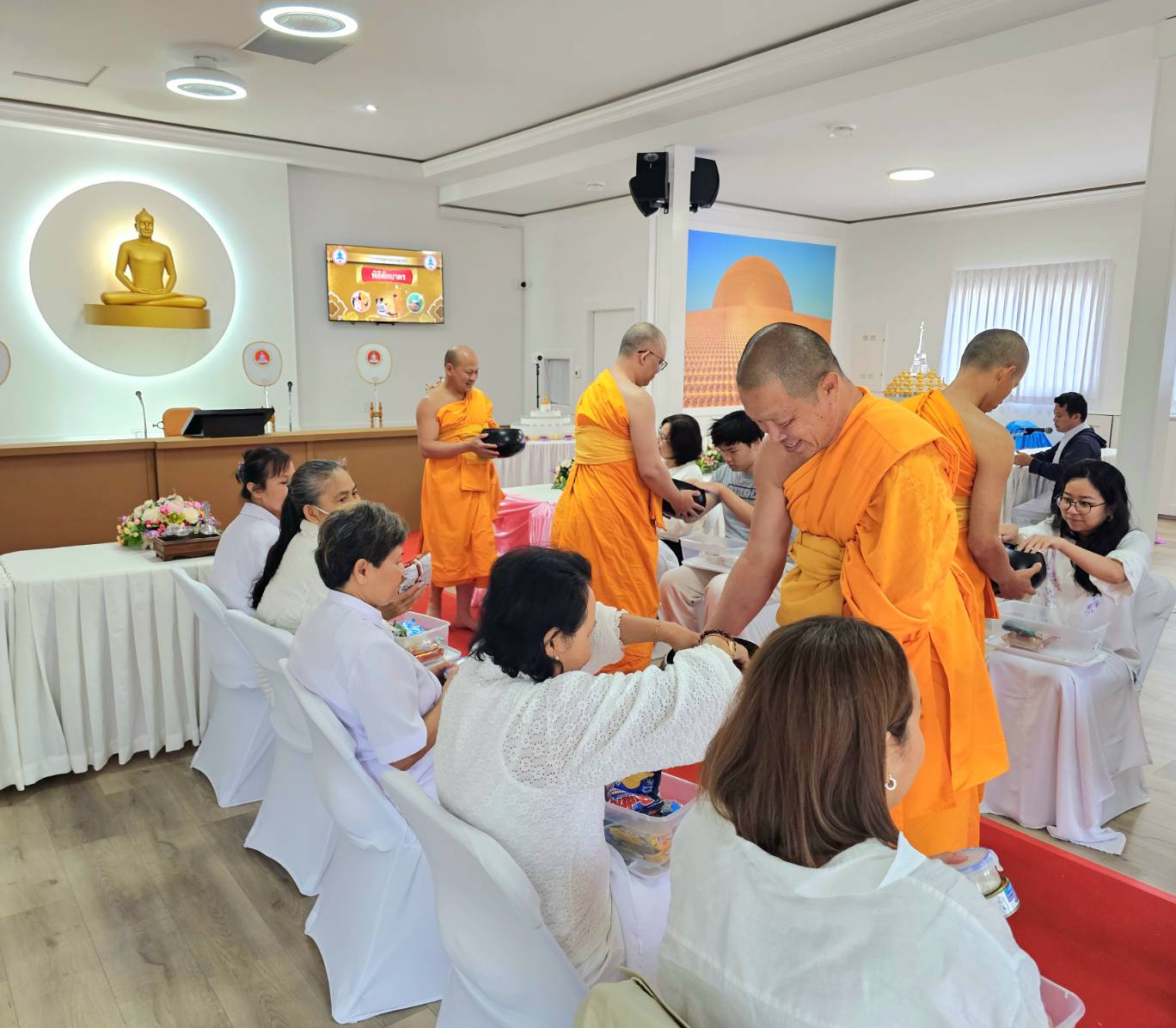 วัดพระธรรมกายแวนคูเวอร์ จัดงานบุญวันอาทิตย์