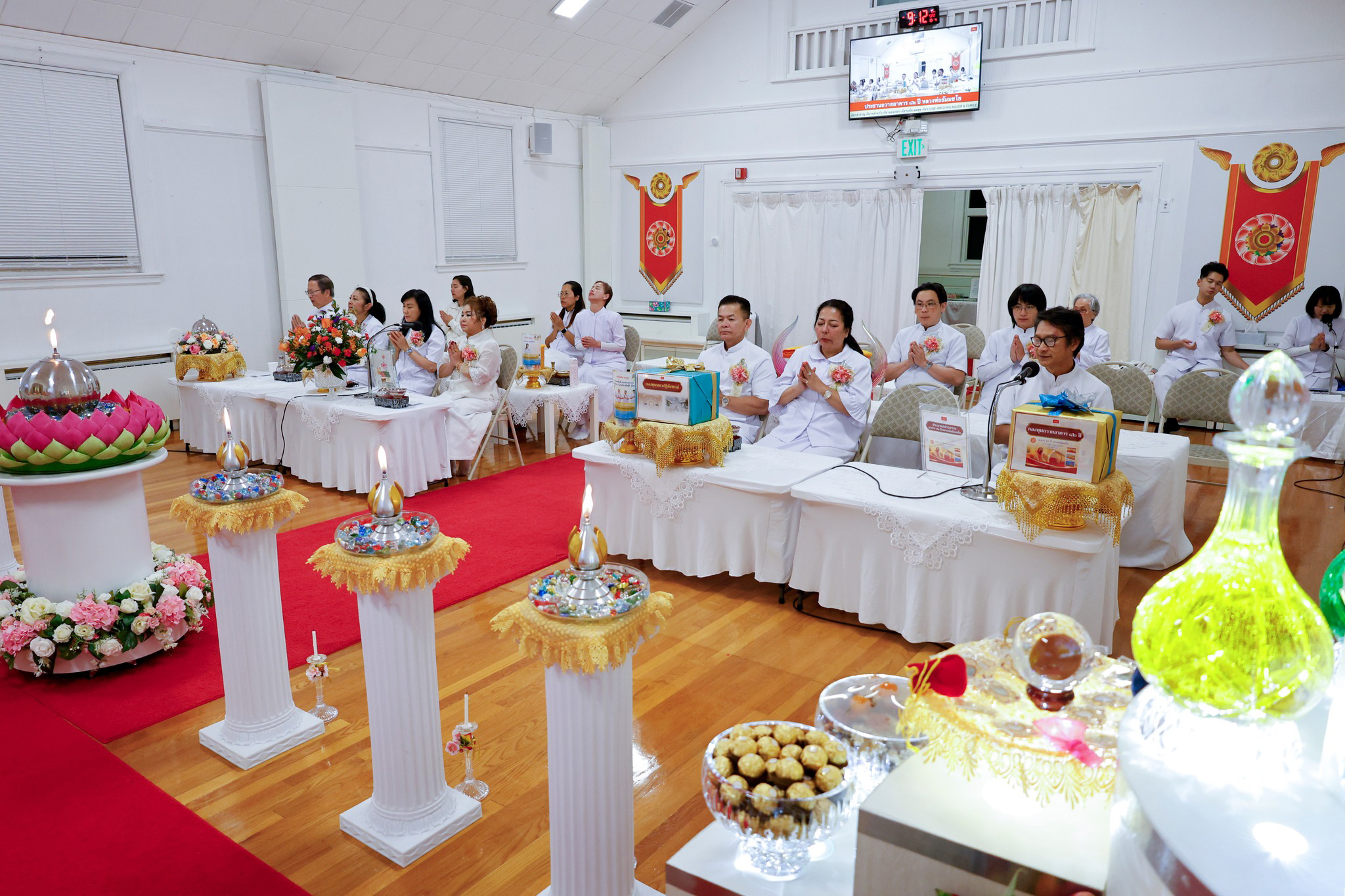วัดพระธรรมกายบอสตัน จัดงานบุญบูชาข้าวพระ